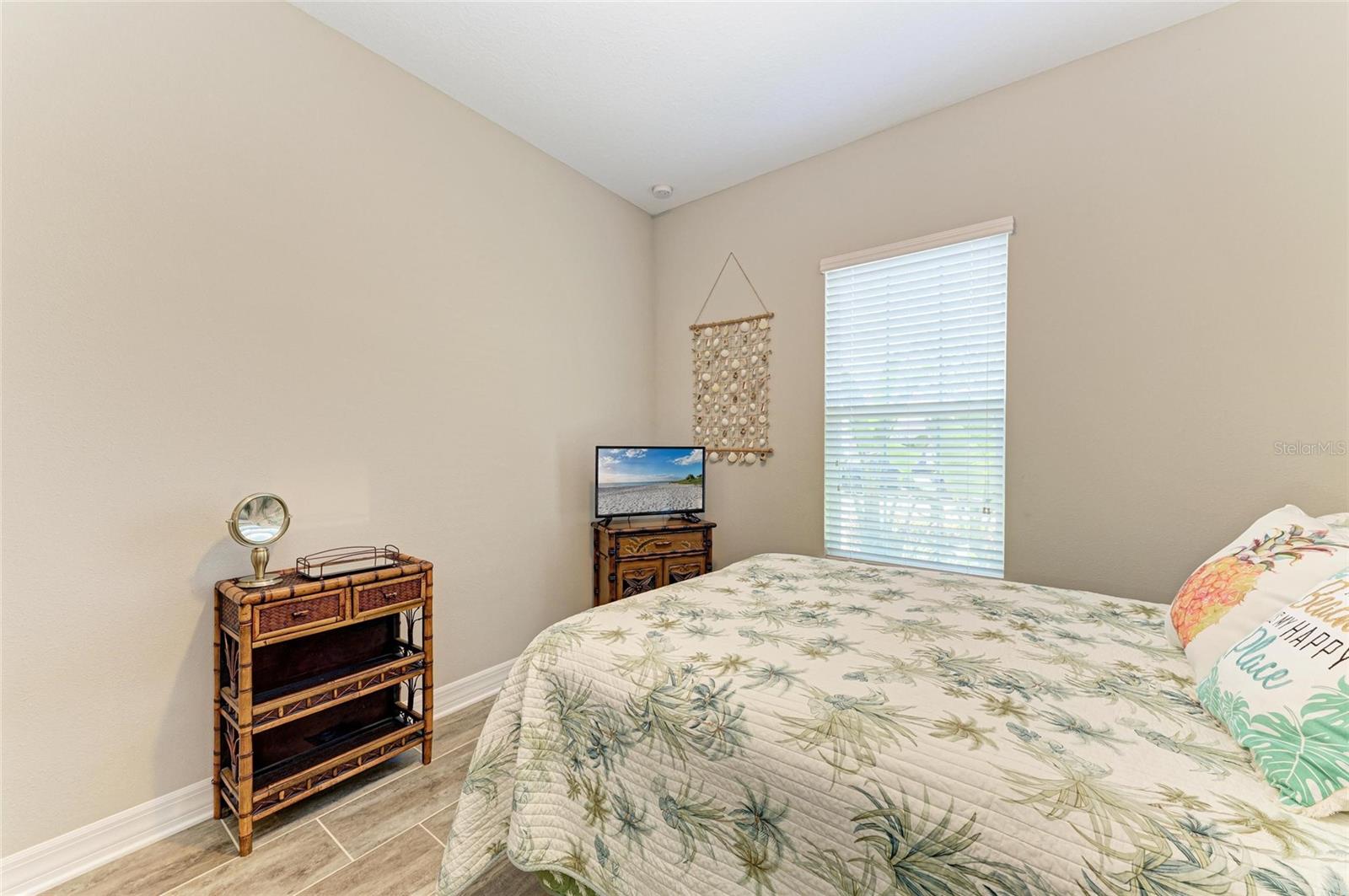 Image 28 of 62 For 13827 American Prairie Place