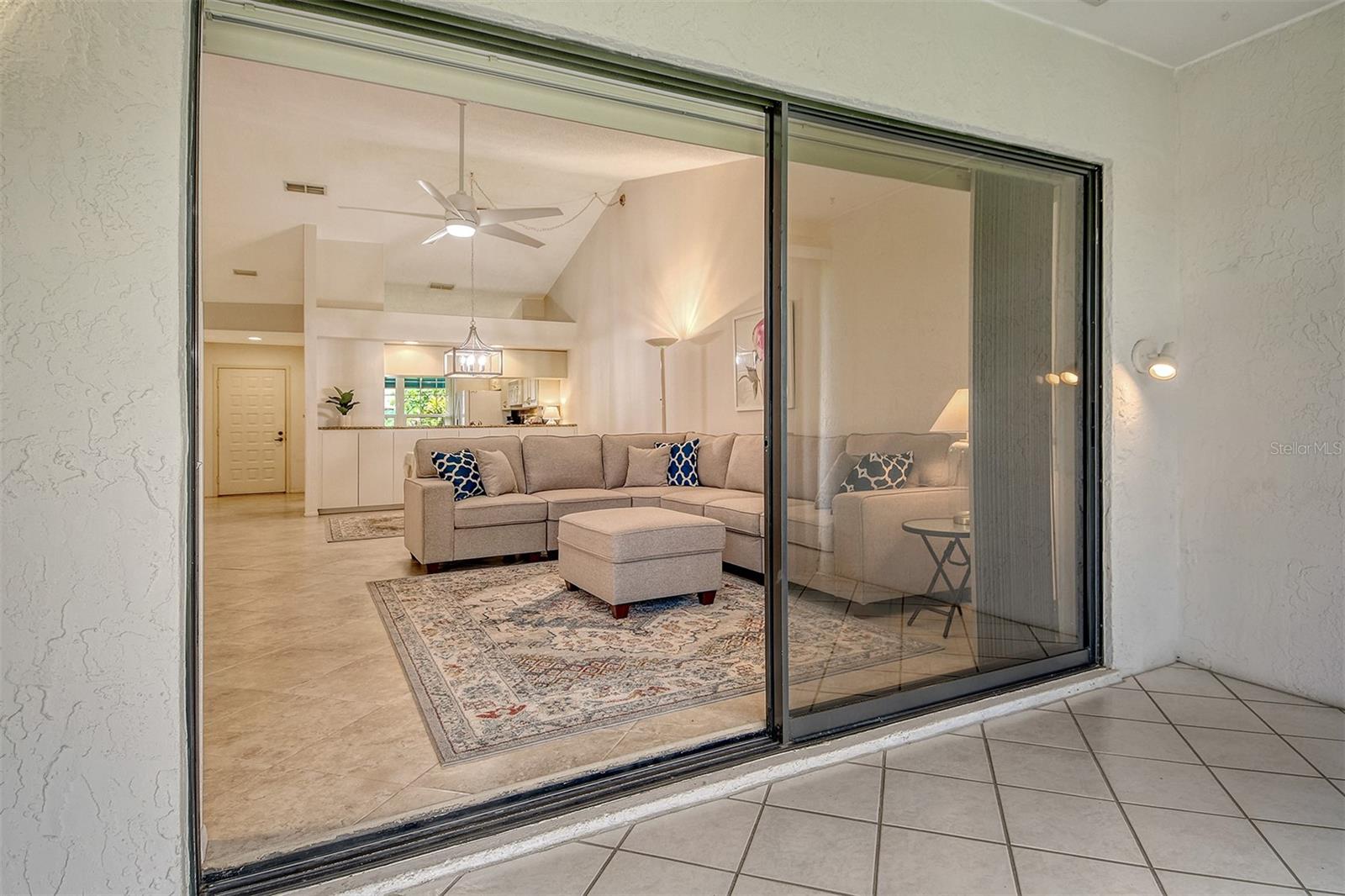 Image 14 of 59 For 5956 Clubside Drive 7651