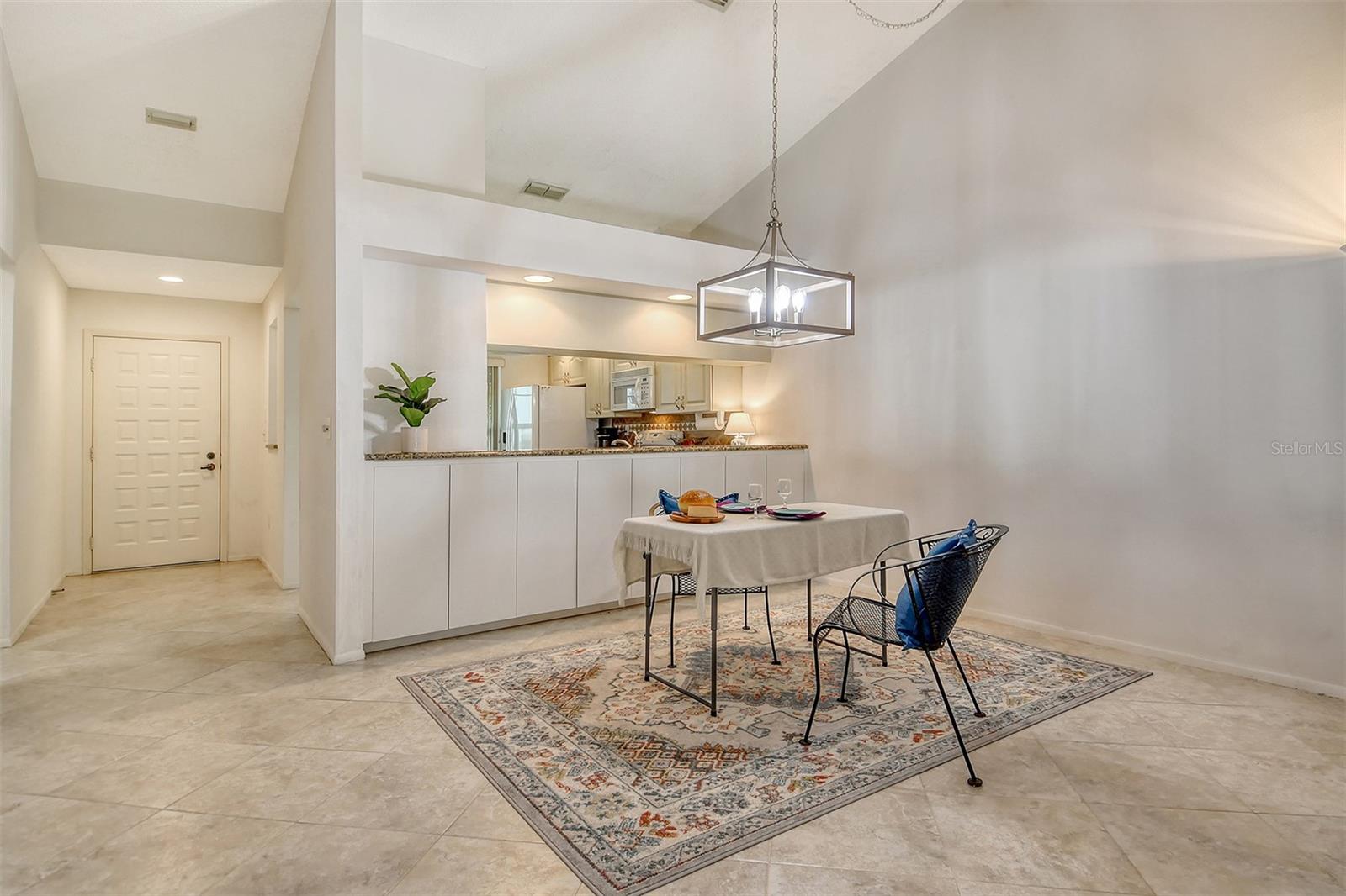 Image 17 of 59 For 5956 Clubside Drive 7651