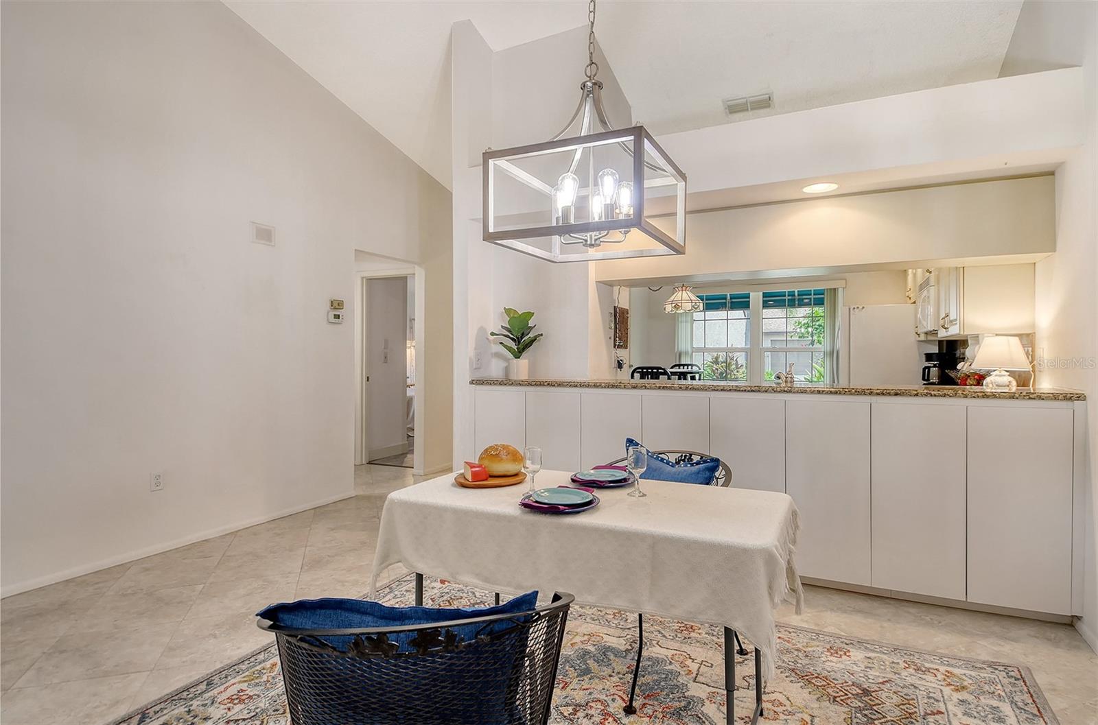 Image 18 of 59 For 5956 Clubside Drive 7651