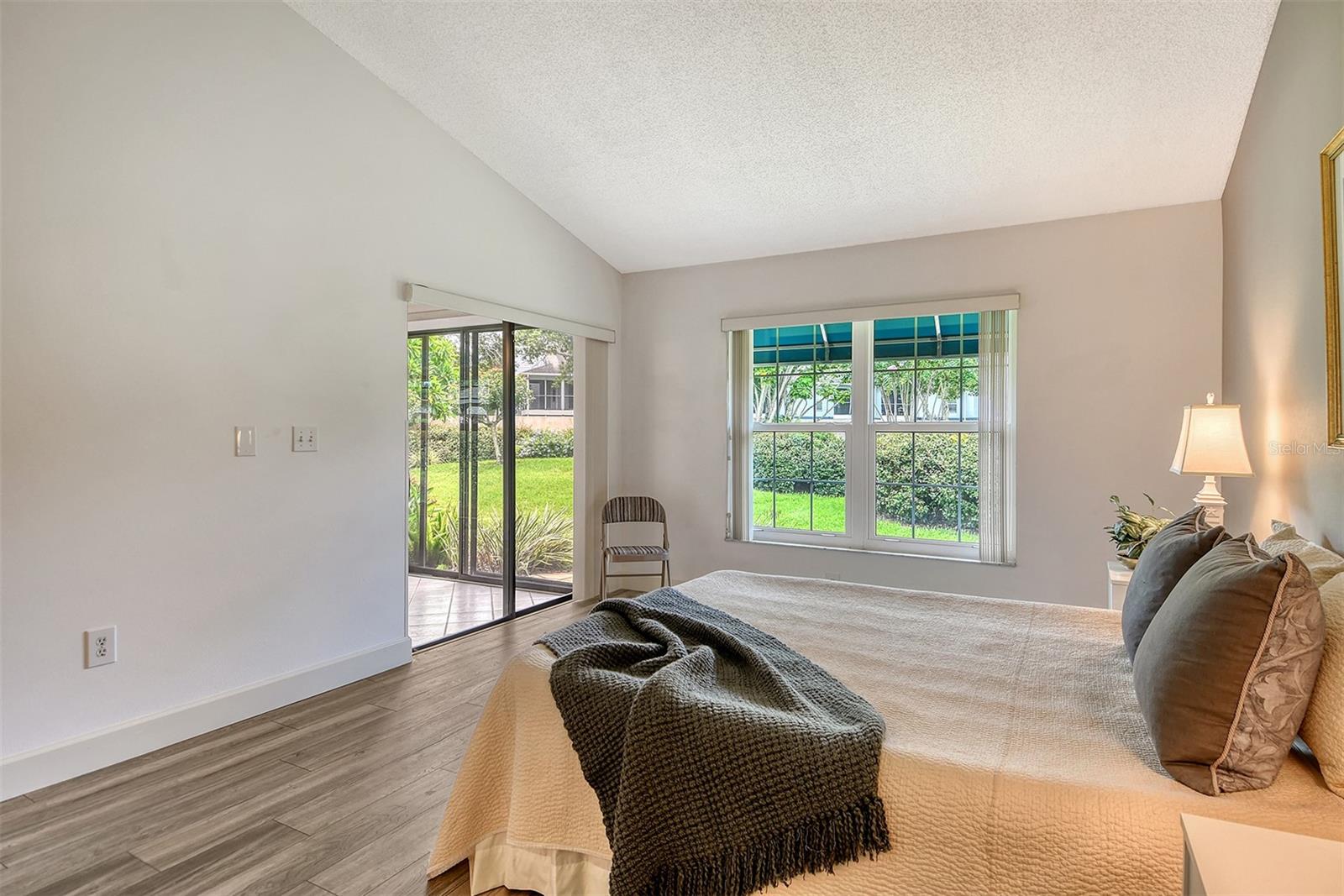 Image 27 of 59 For 5956 Clubside Drive 7651