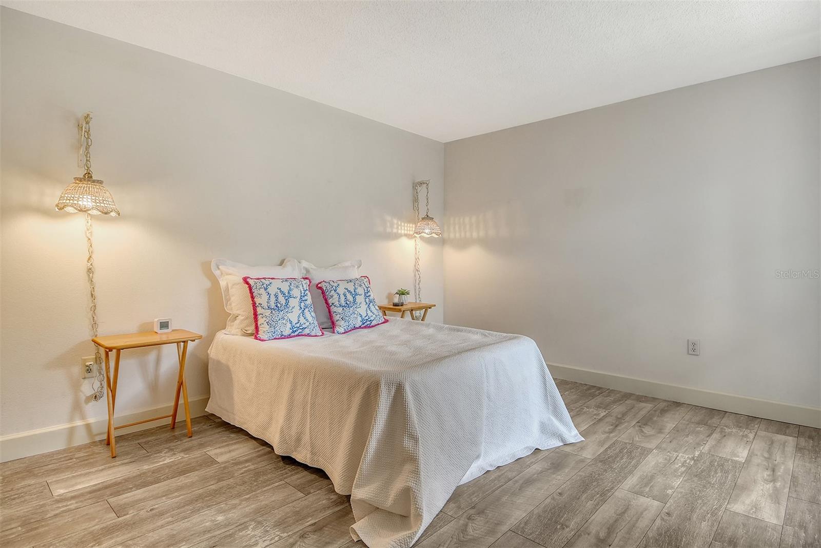 Image 32 of 59 For 5956 Clubside Drive 7651