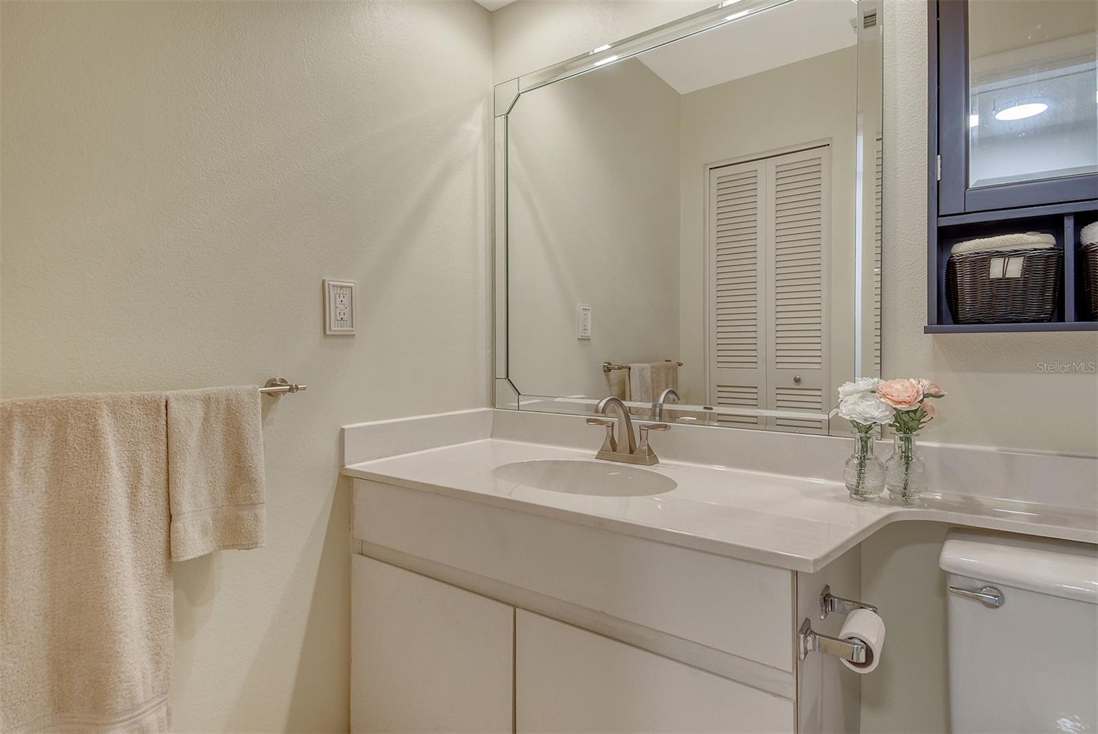 Image 34 of 59 For 5956 Clubside Drive 7651