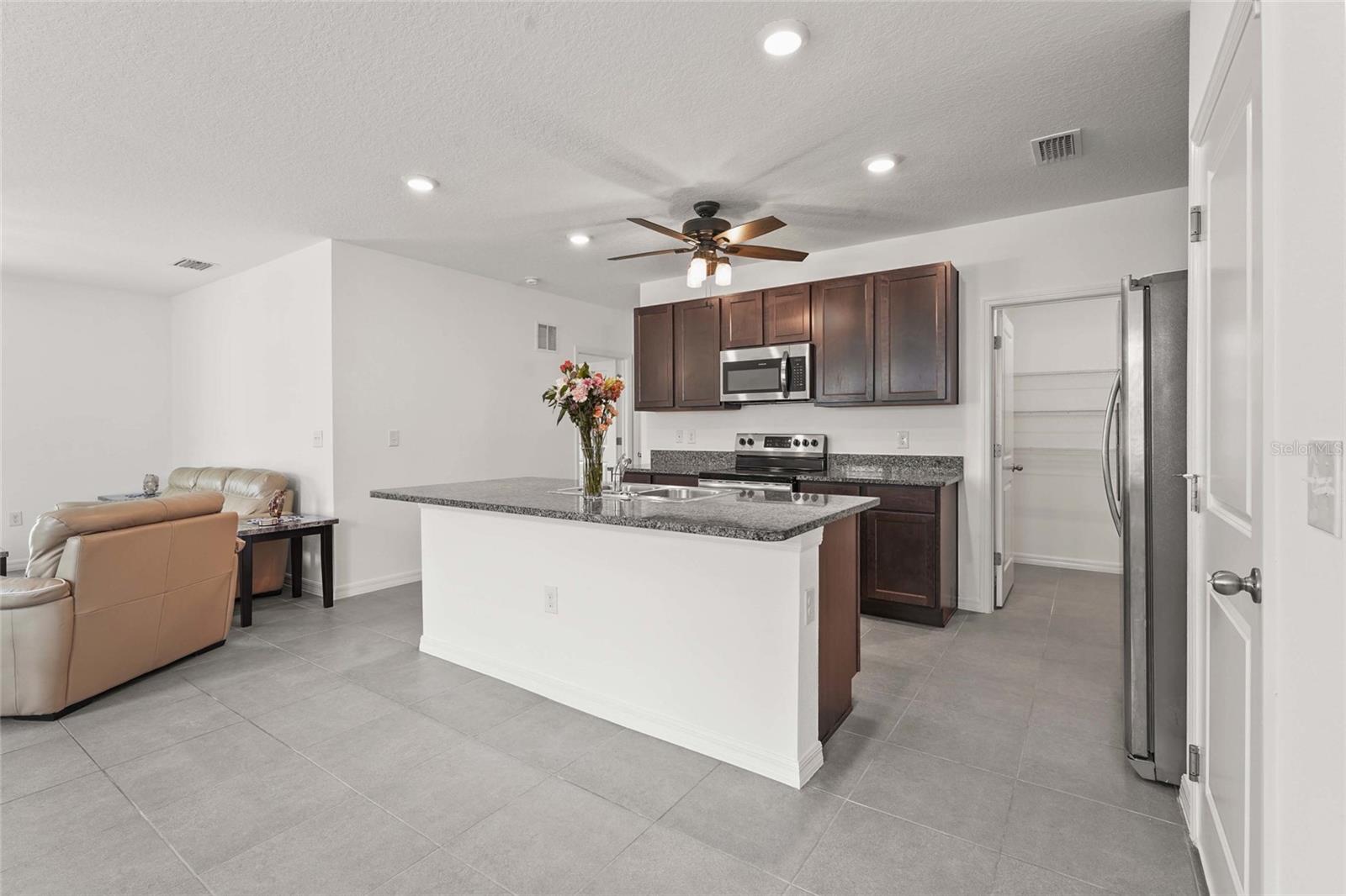 Image 12 of 47 For 5835 Calla Lilly Drive