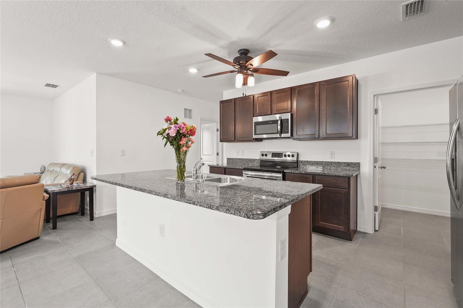 Image 13 of 47 For 5835 Calla Lilly Drive