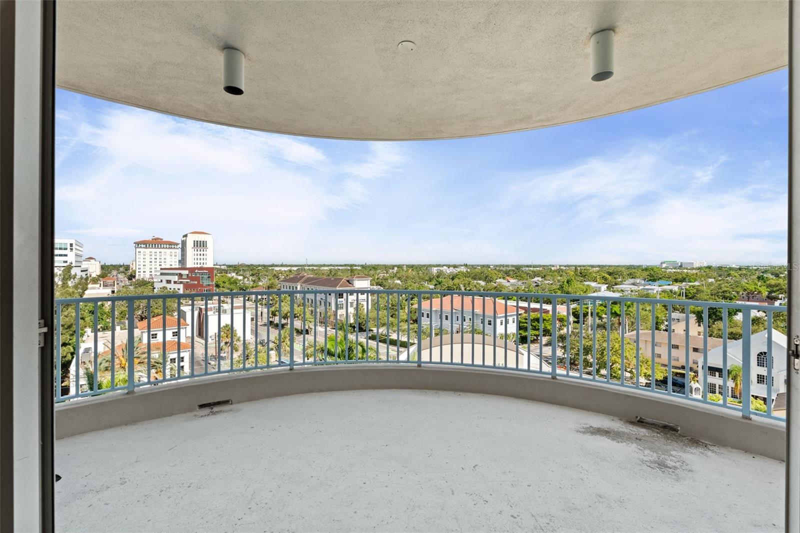 Image 34 of 71 For 1771 Ringling Boulevard 707