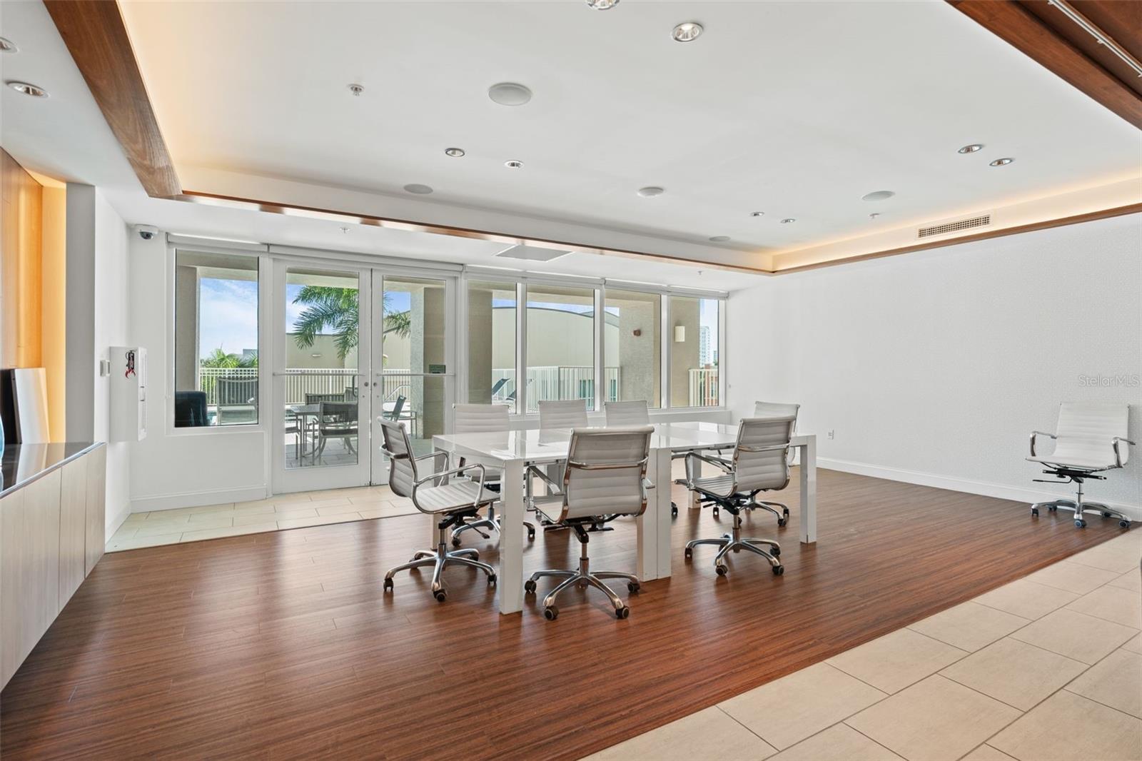 Image 46 of 71 For 1771 Ringling Boulevard 707