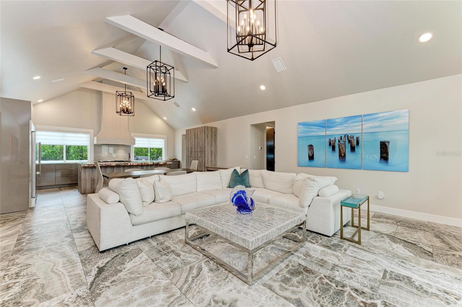 Image 11 of 63 For 2156 Orchid Street