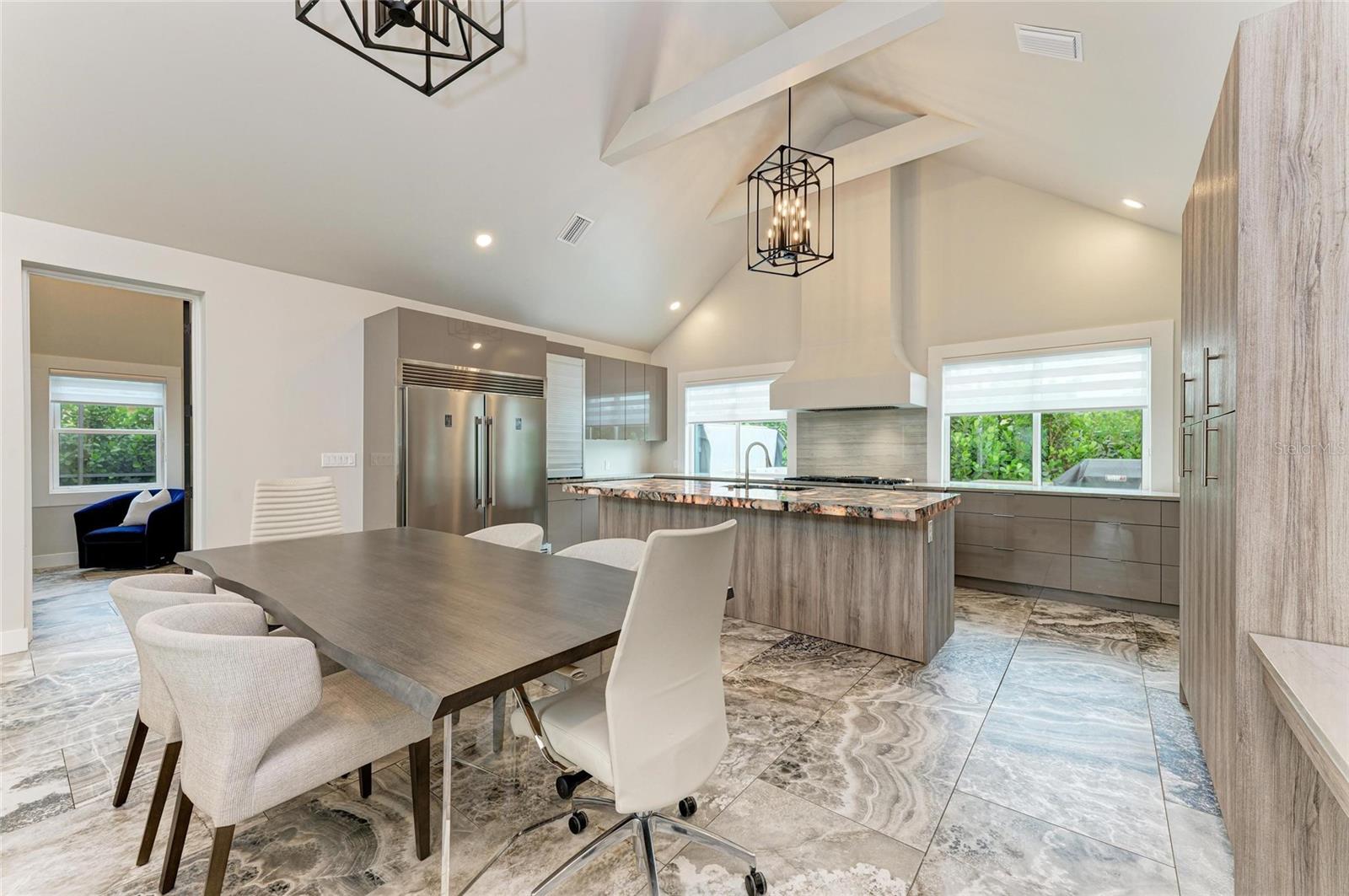 Image 12 of 63 For 2156 Orchid Street