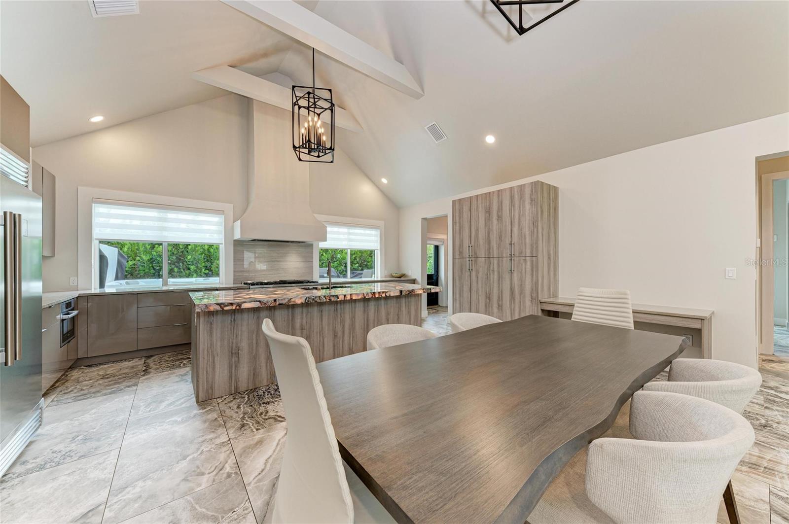 Image 17 of 63 For 2156 Orchid Street