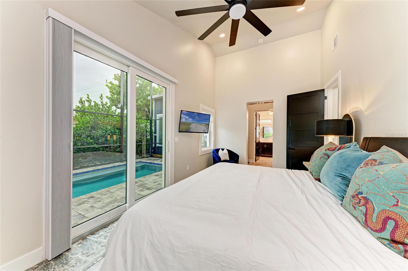 Image 33 of 63 For 2156 Orchid Street