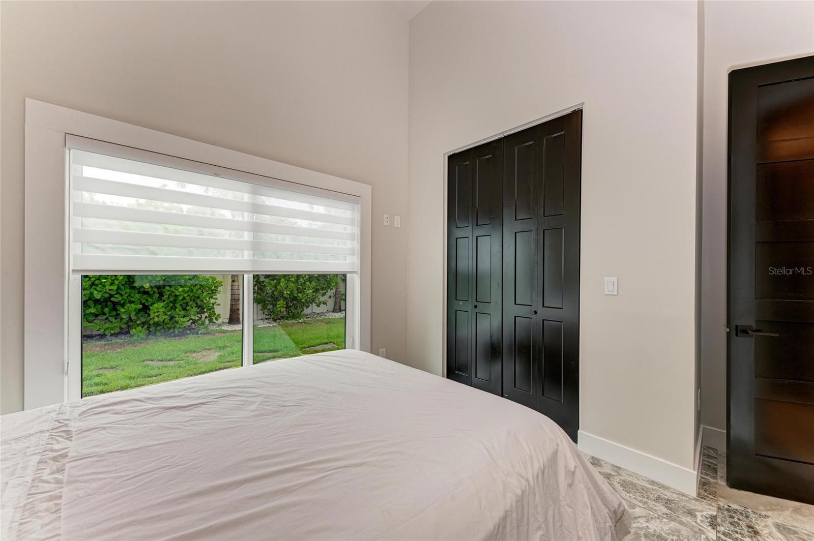 Image 43 of 63 For 2156 Orchid Street