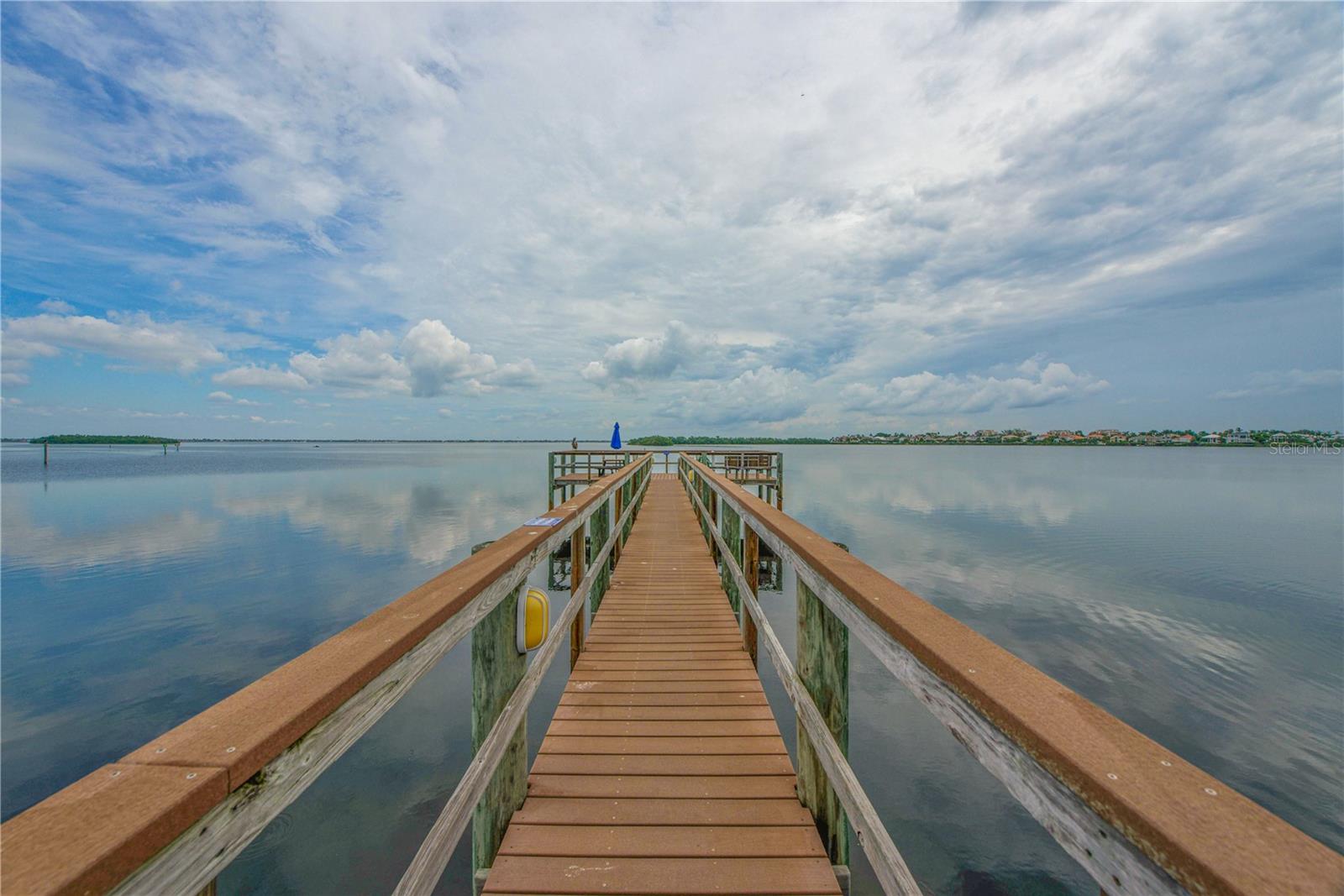 Image 4 of 35 For 842 Bayport Way 842