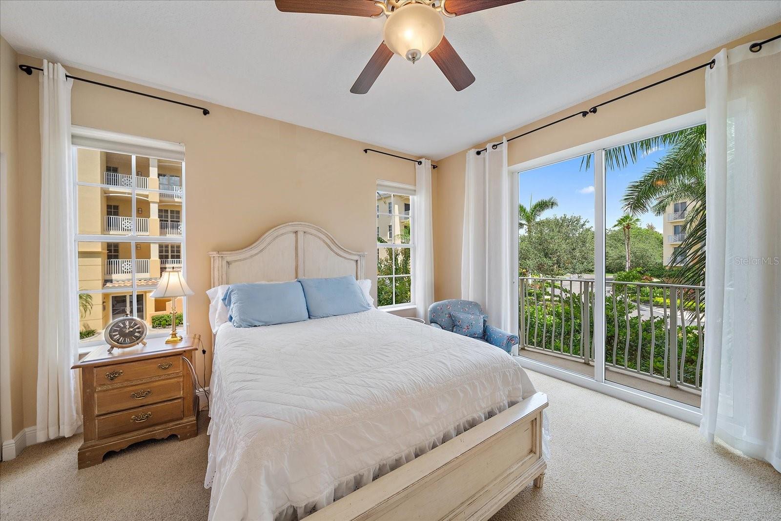 Image 32 of 64 For 6482 Watercrest Way 204