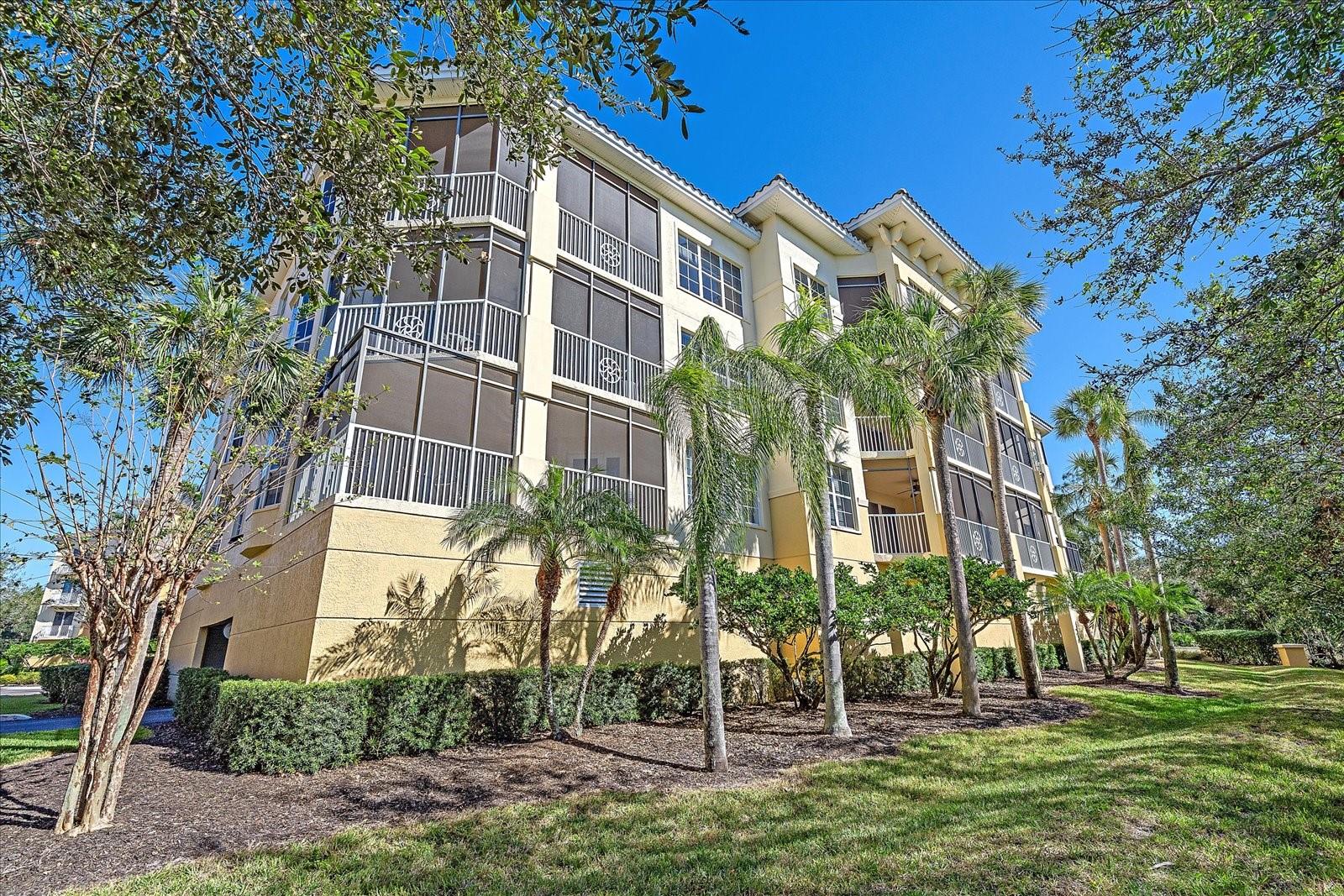 Image 59 of 64 For 6482 Watercrest Way 204