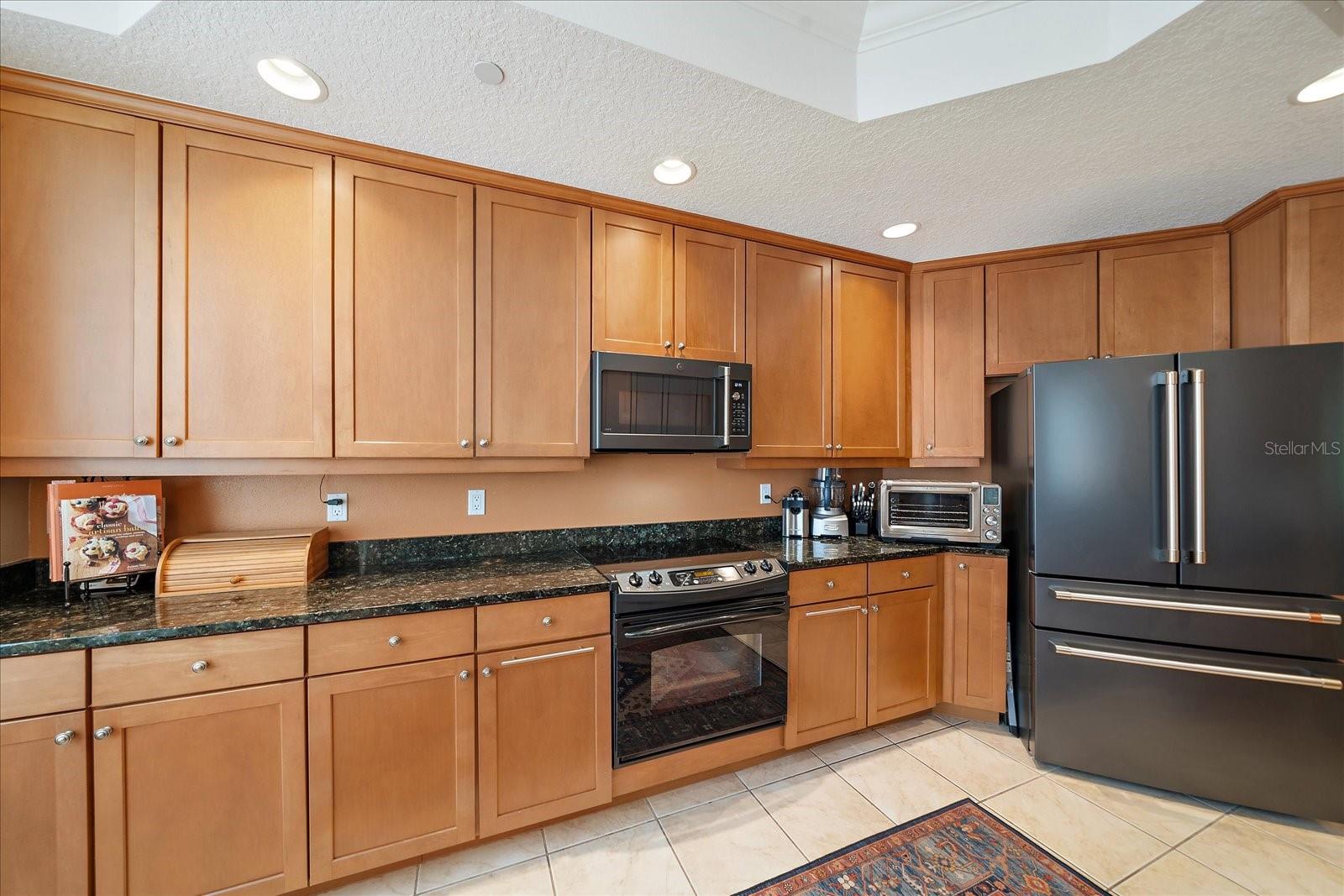 Image 7 of 64 For 6482 Watercrest Way 204
