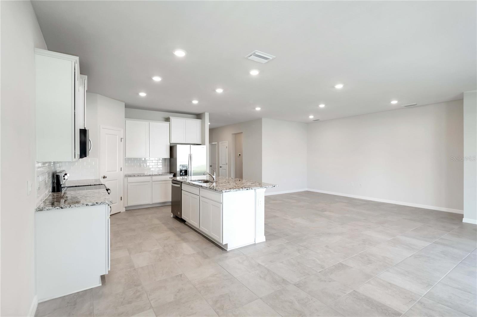 Image 11 of 54 For 604 160th Street E