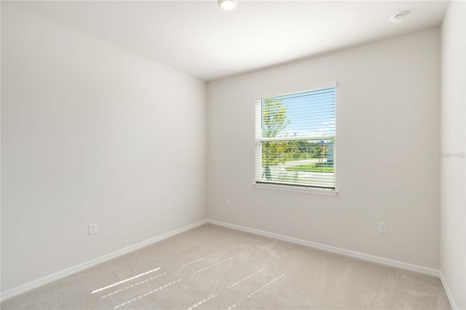Image 26 of 54 For 604 160th Street E