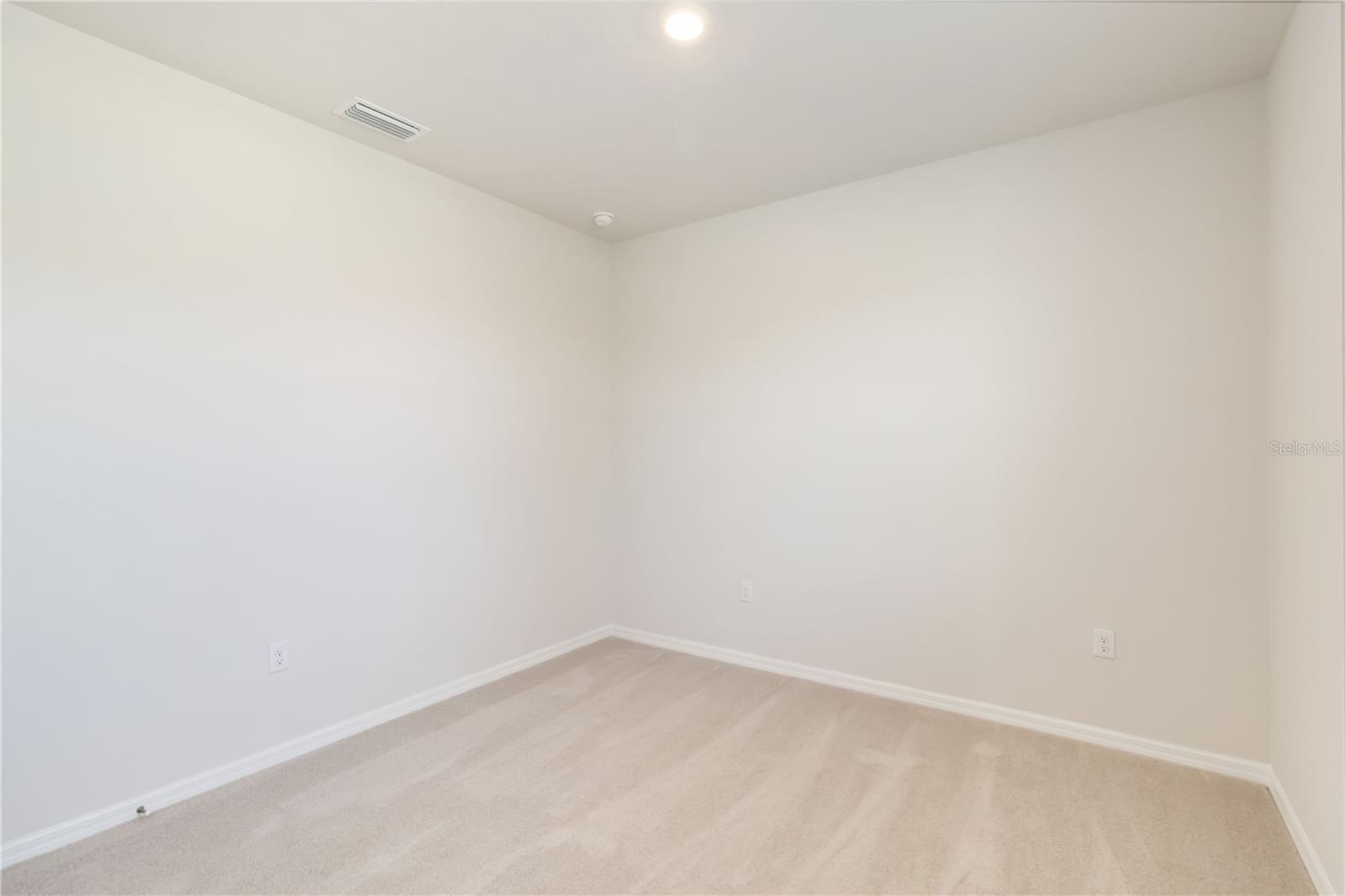 Image 32 of 54 For 604 160th Street E