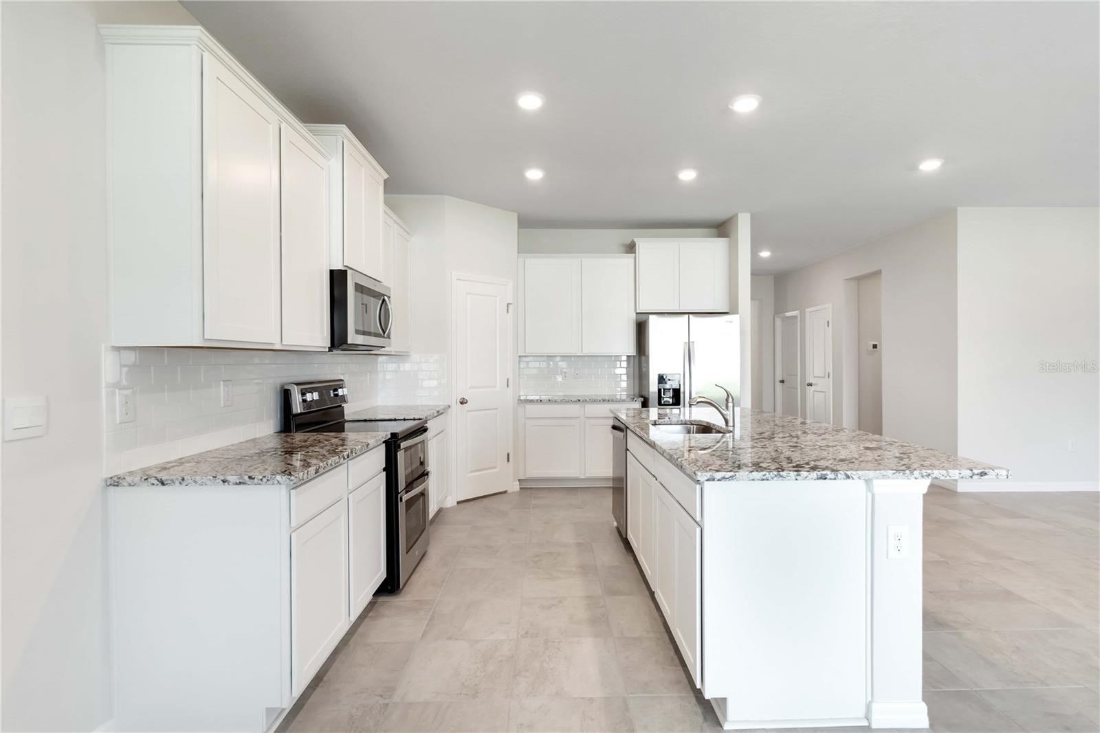 Image 9 of 54 For 604 160th Street E