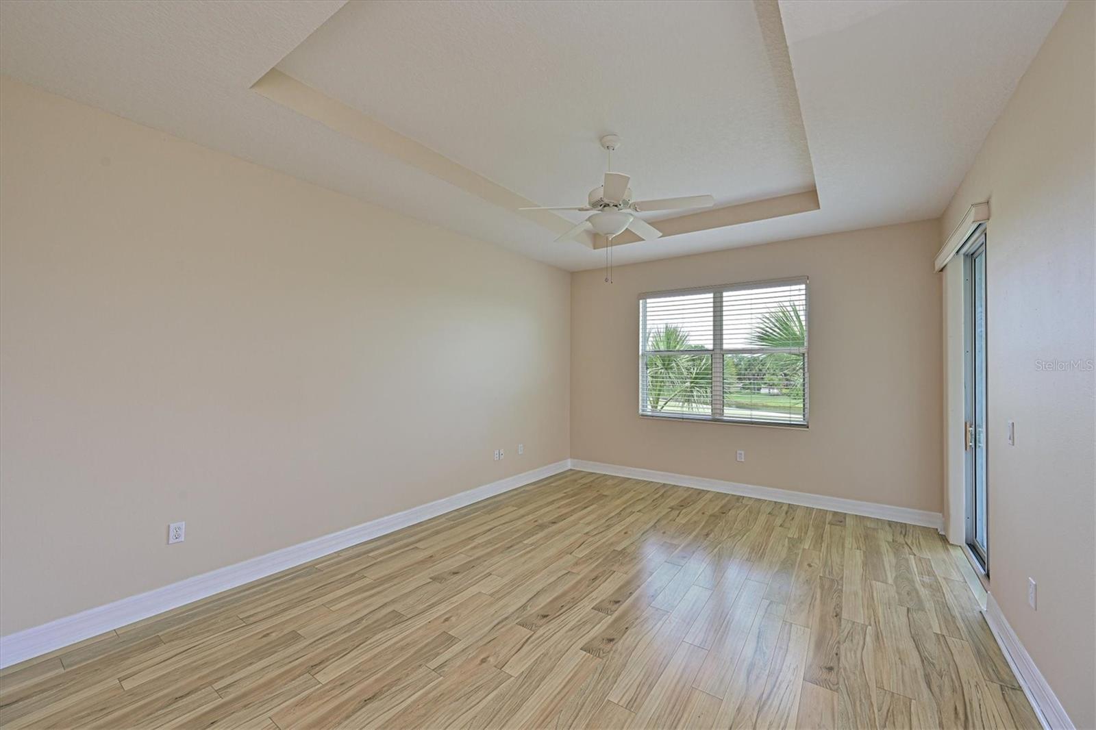 Image 11 of 46 For 9435 Discovery Terrace 202d