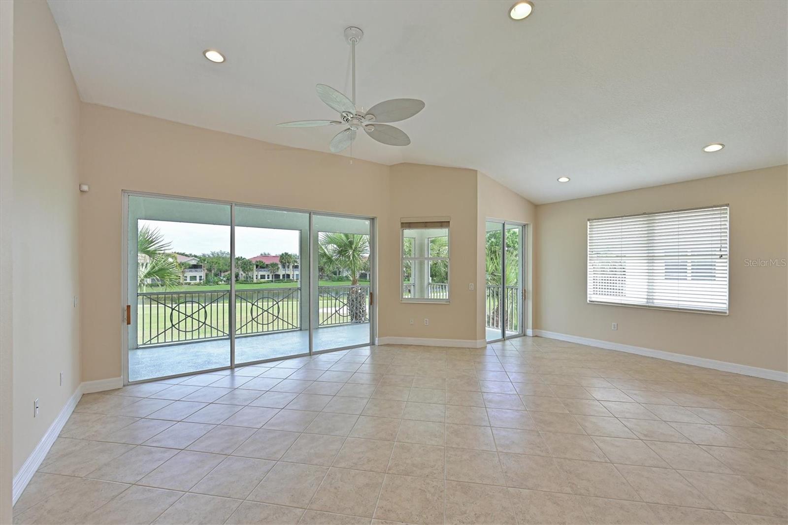 Image 17 of 46 For 9435 Discovery Terrace 202d