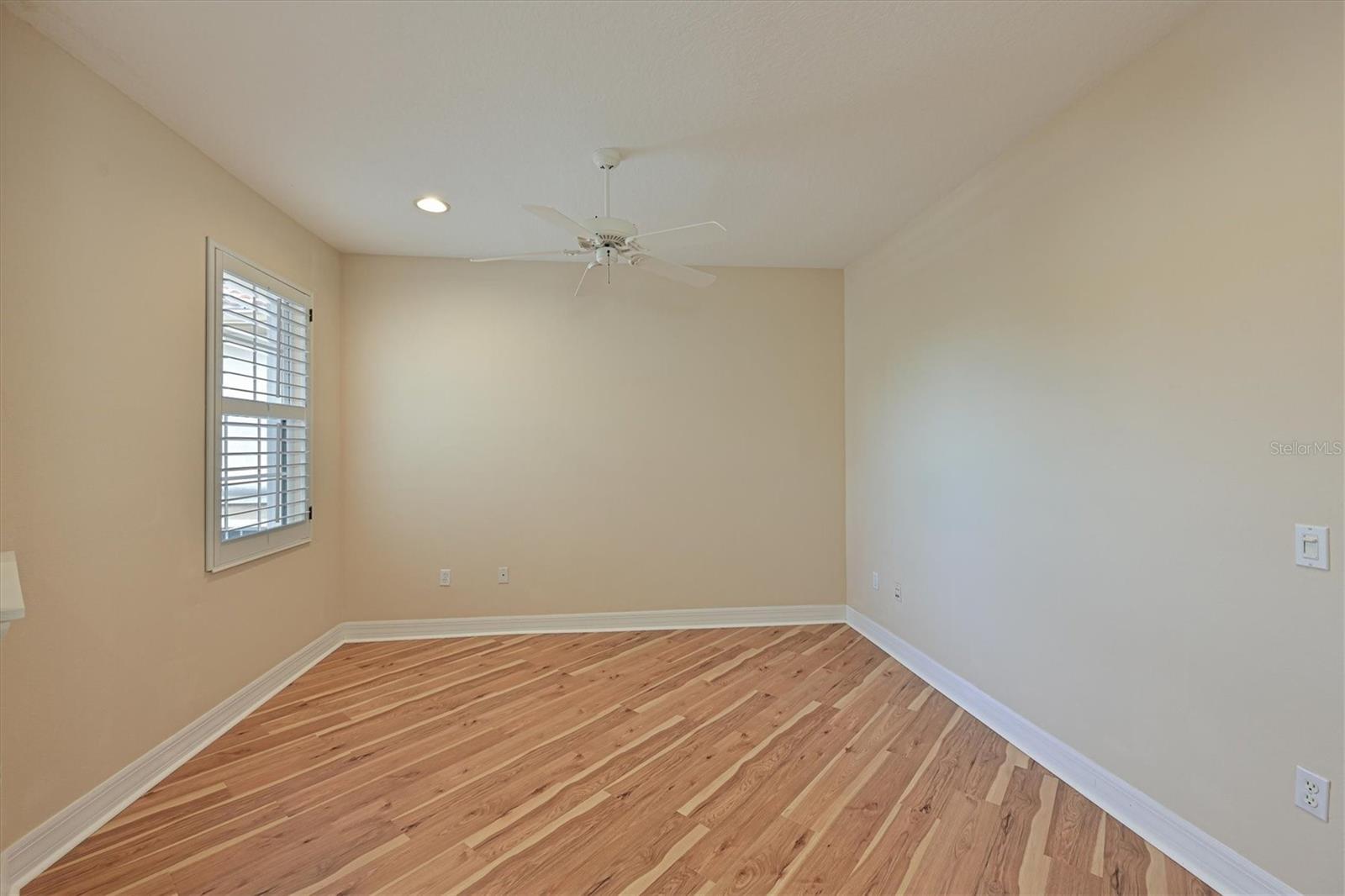 Image 22 of 46 For 9435 Discovery Terrace 202d