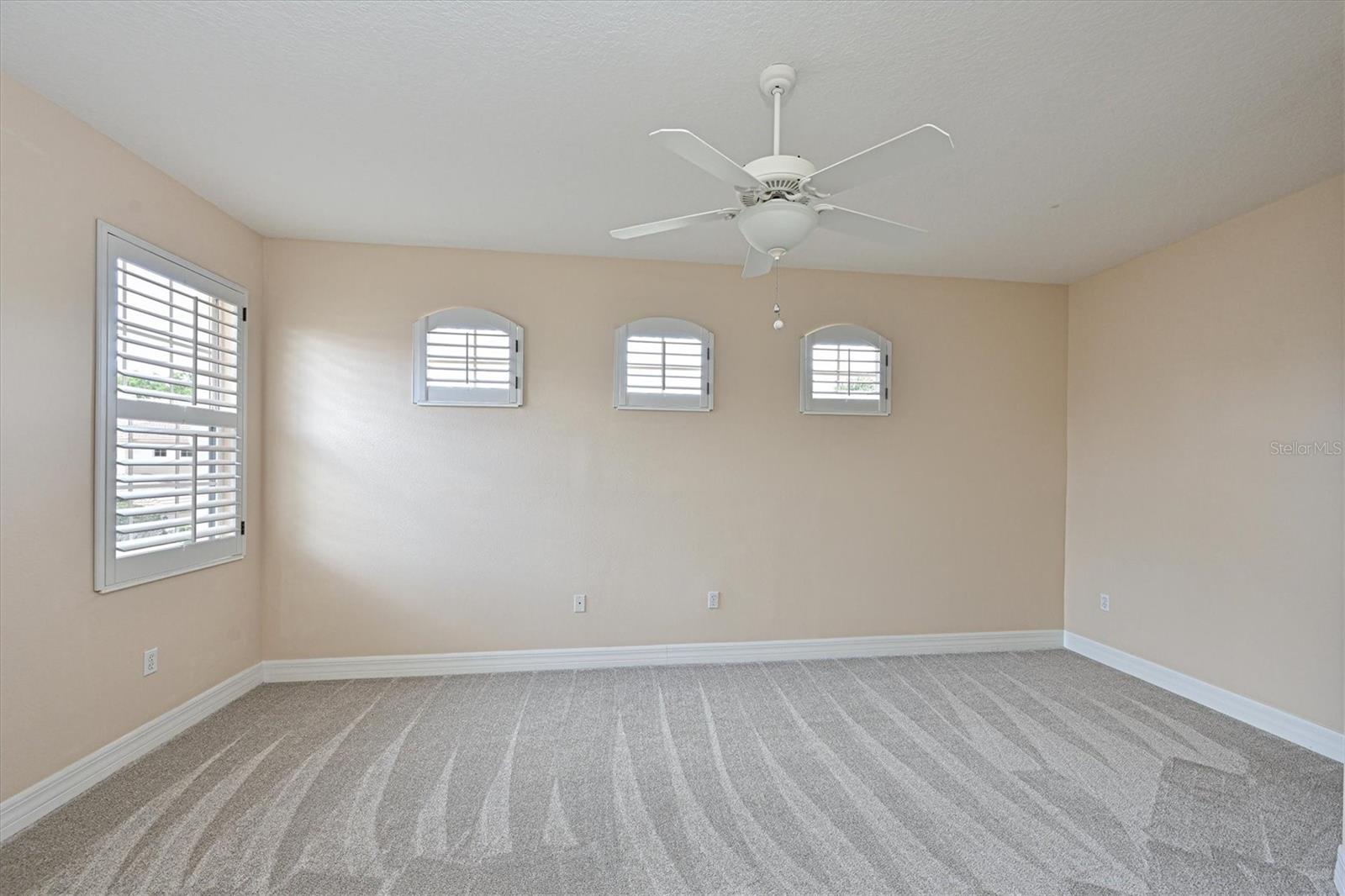 Image 26 of 46 For 9435 Discovery Terrace 202d