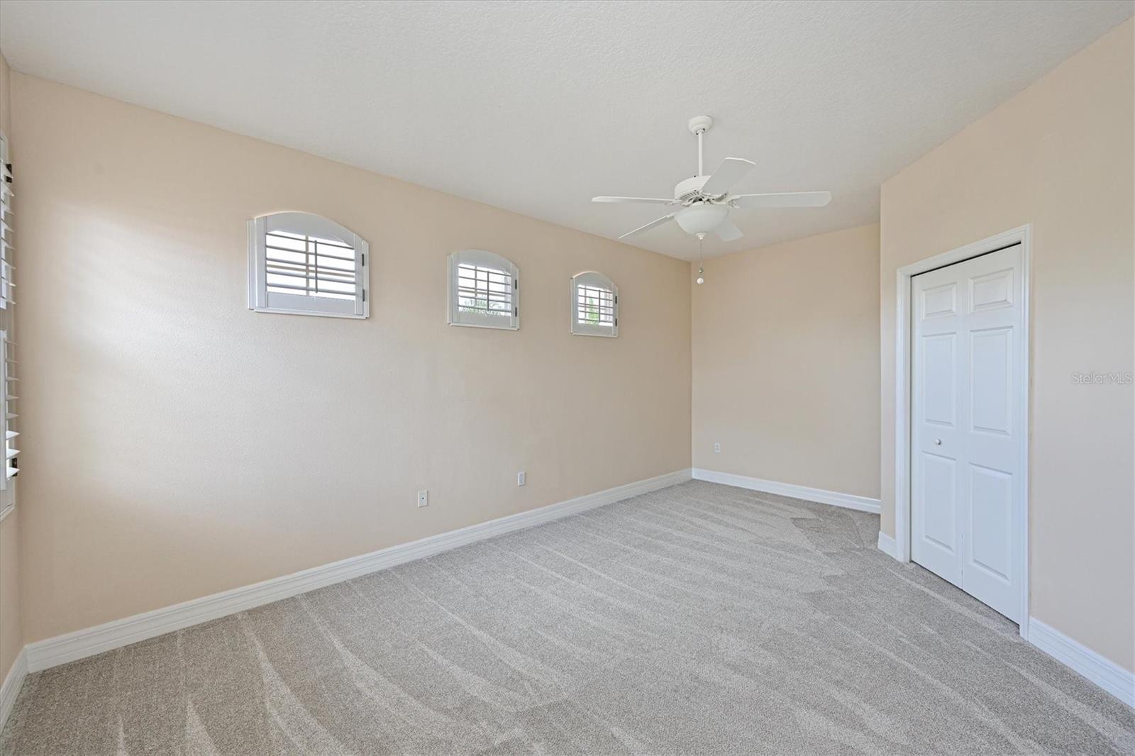 Image 27 of 46 For 9435 Discovery Terrace 202d