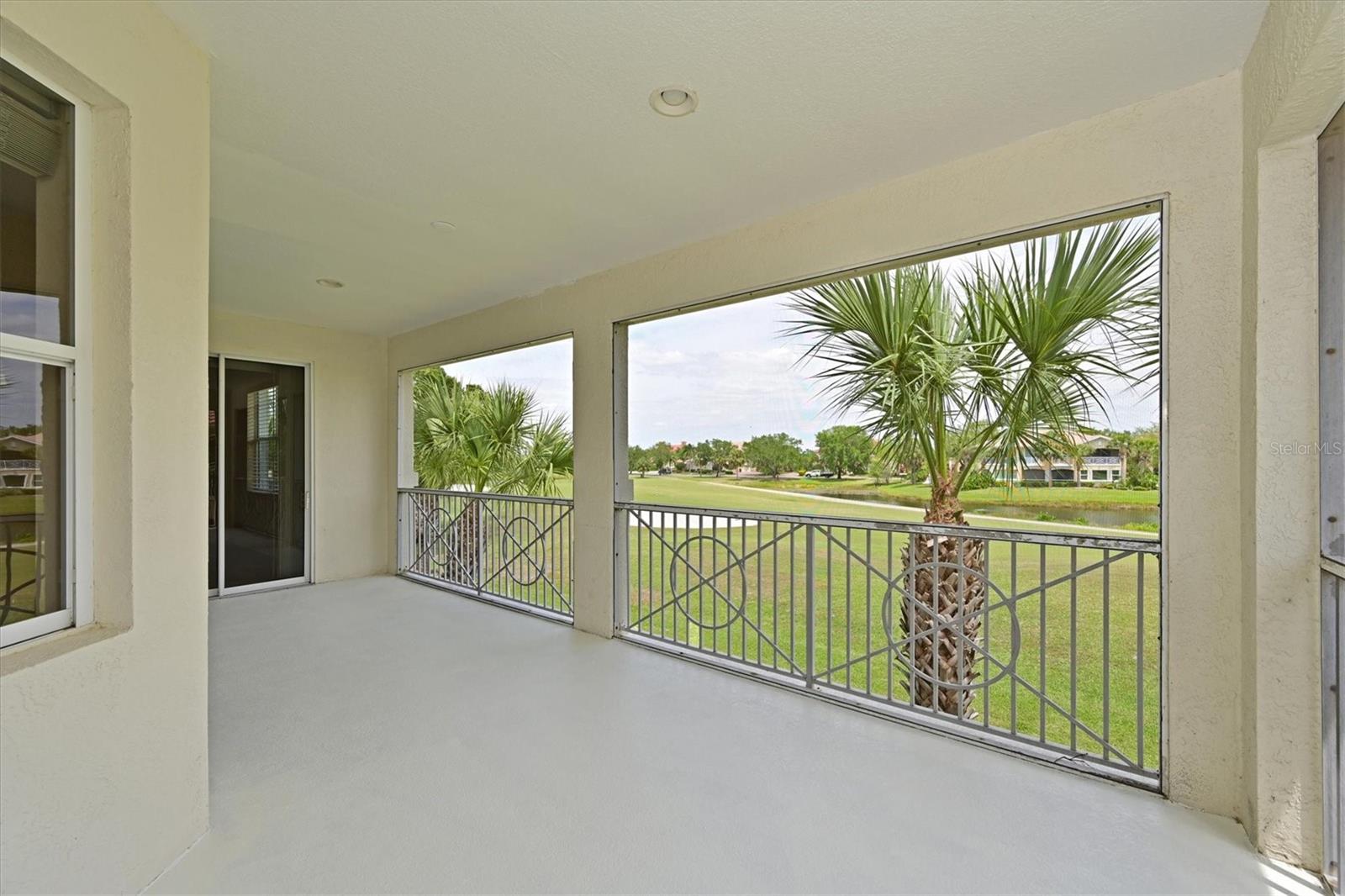 Image 3 of 46 For 9435 Discovery Terrace 202d