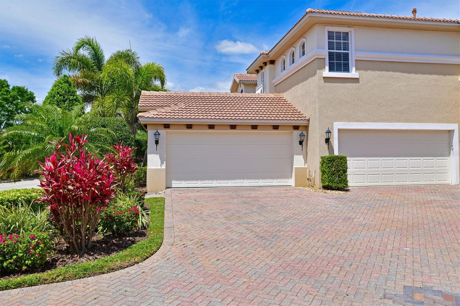 Image 33 of 46 For 9435 Discovery Terrace 202d