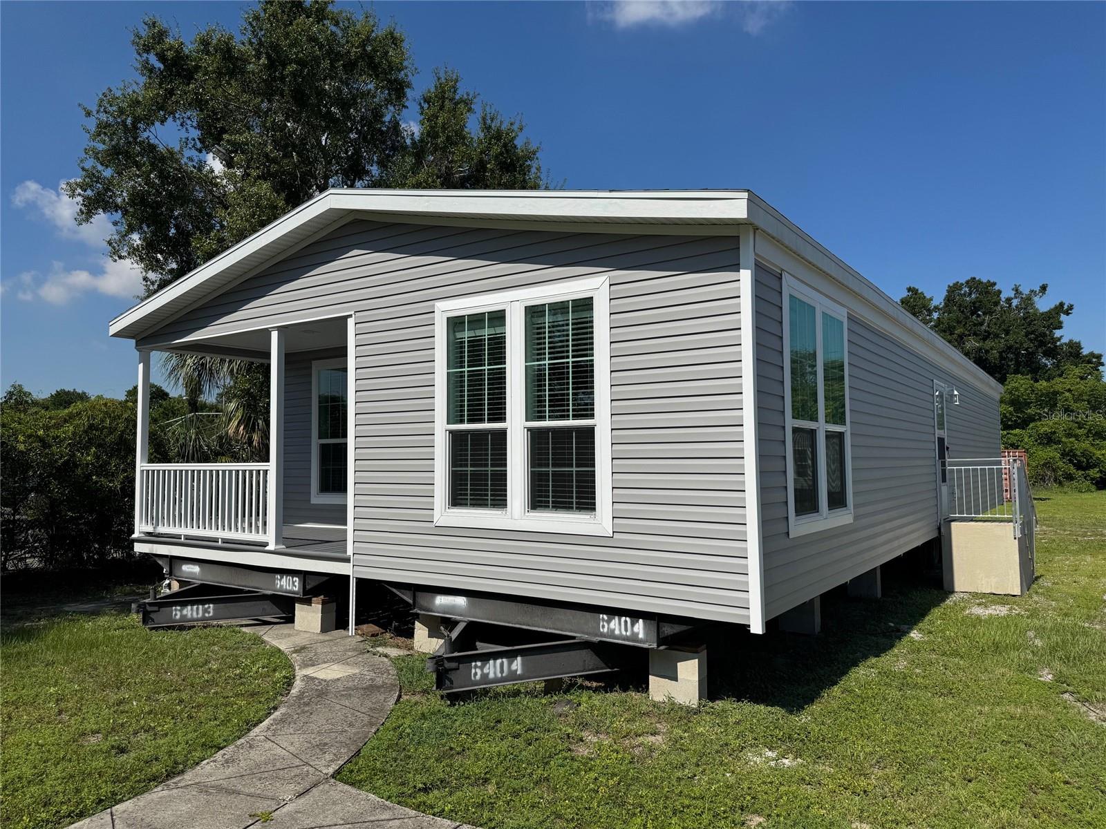 Image 13 of 18 For 204 Freeport Drive