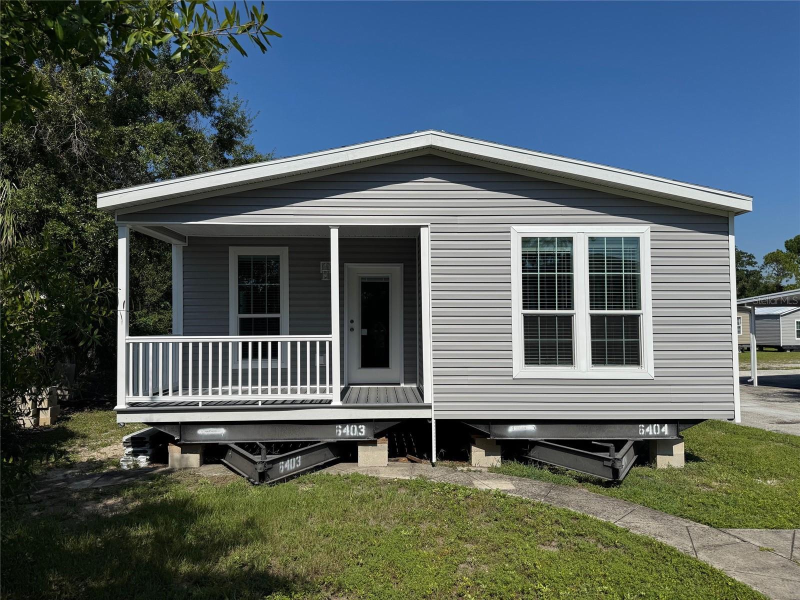 Image 14 of 18 For 204 Freeport Drive