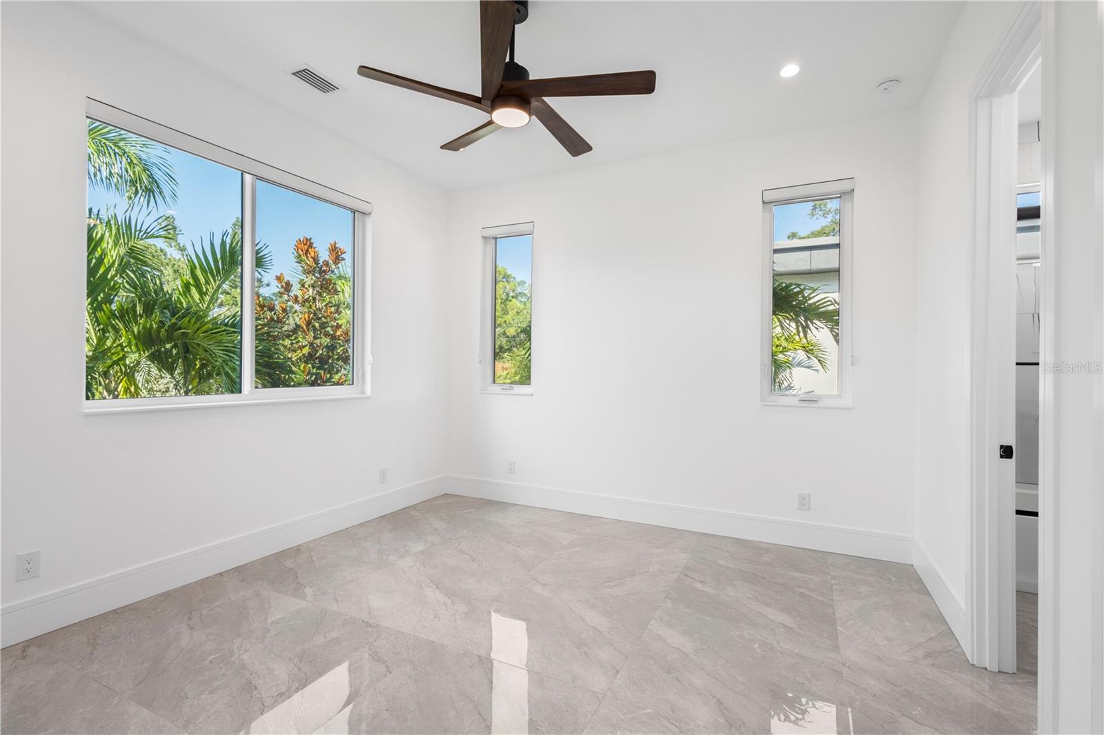 Image 16 of 23 For 2456 Missara Lane