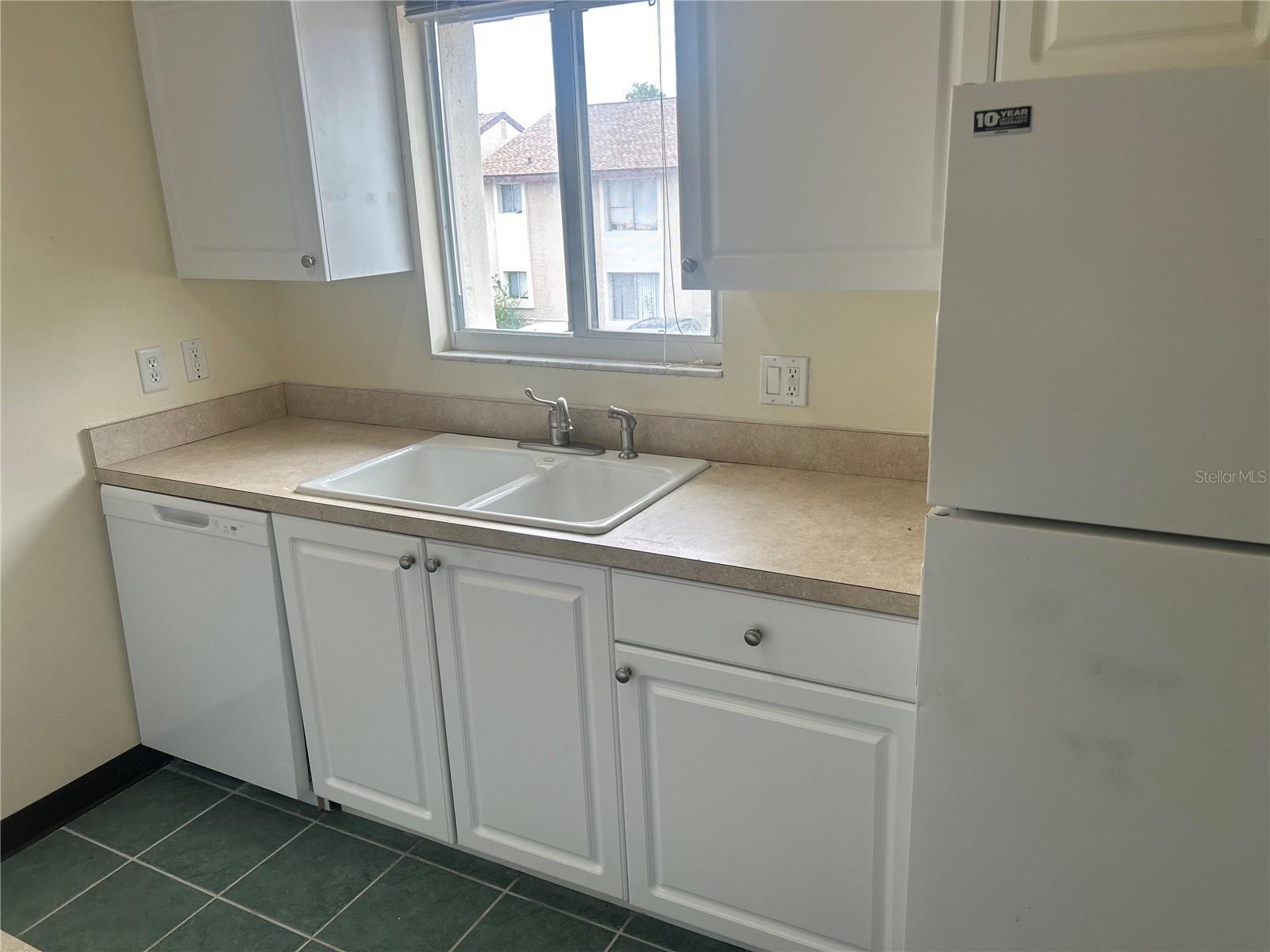 Image 12 of 13 For 2716 Hidden Lake Boulevard C