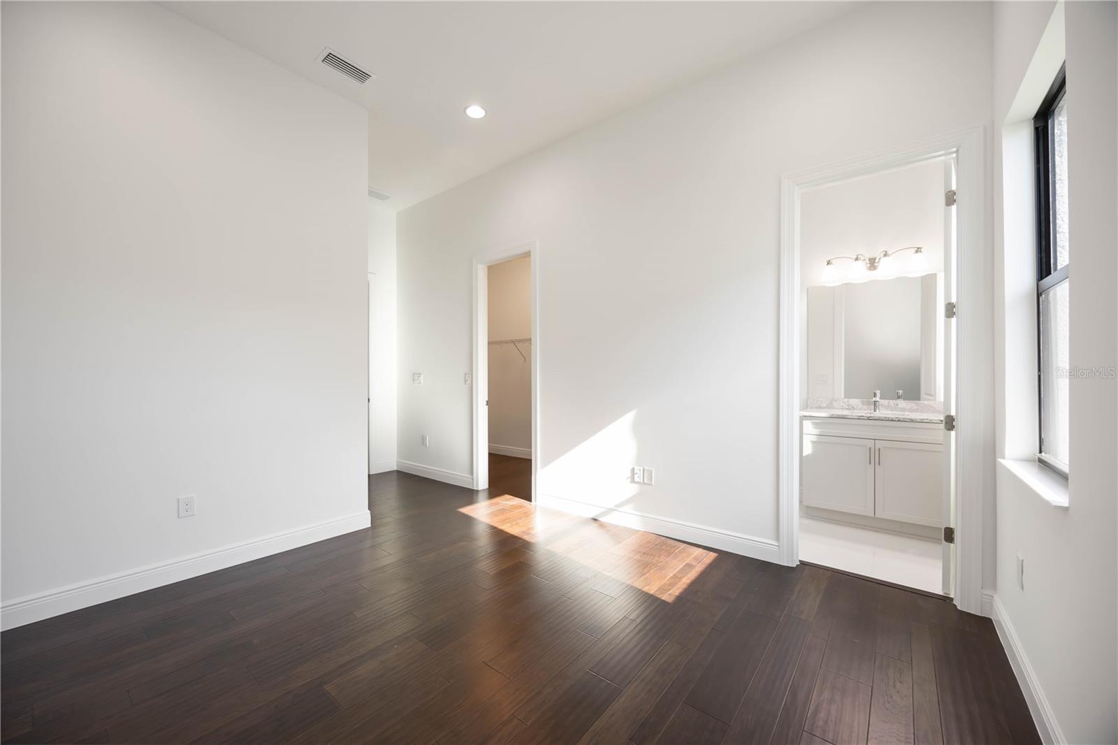 Image 35 of 60 For 4554 Cedron Court