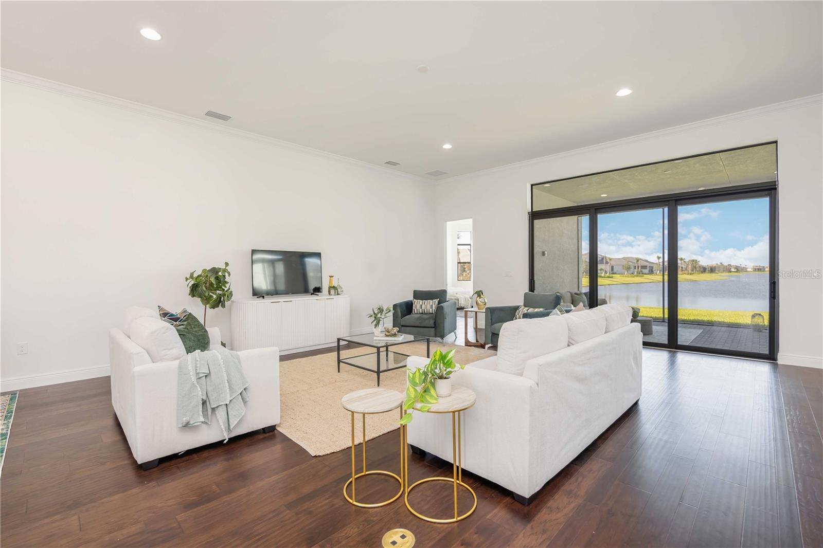 Image 5 of 60 For 4554 Cedron Court