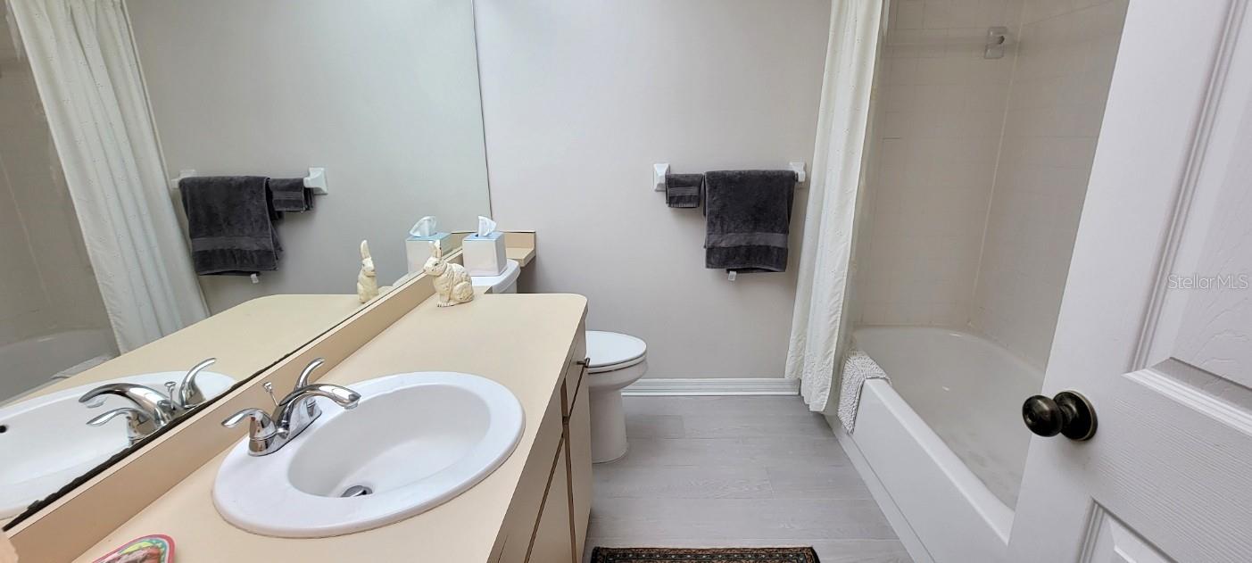 Image 18 of 27 For 3807 El Poinier Court 8714