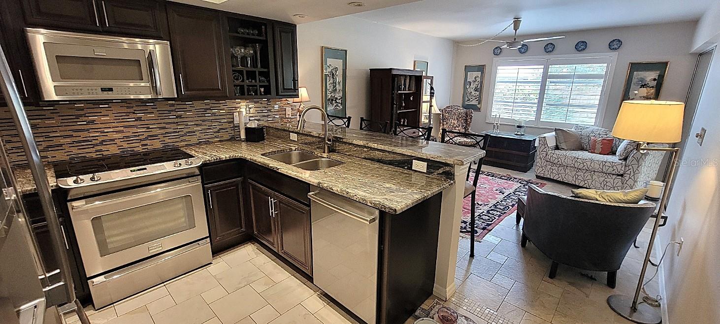 Image 7 of 27 For 3807 El Poinier Court 8714