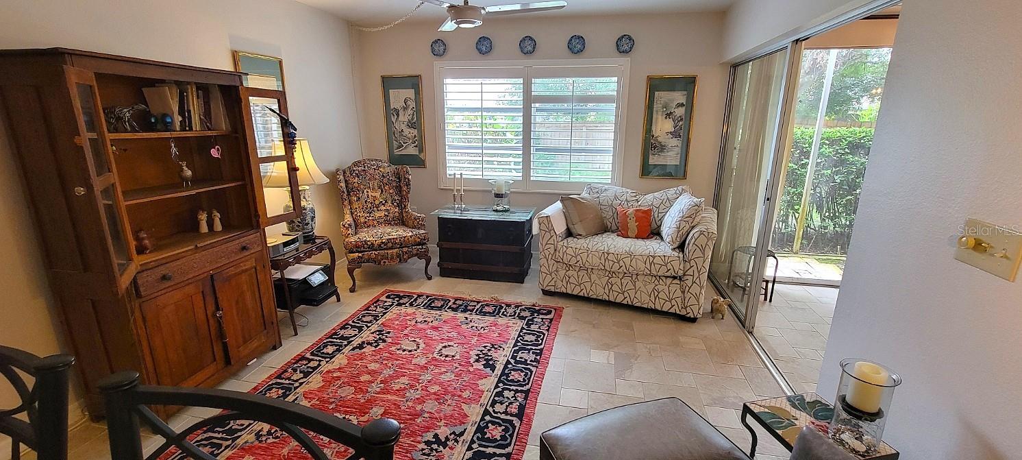 Image 9 of 27 For 3807 El Poinier Court 8714