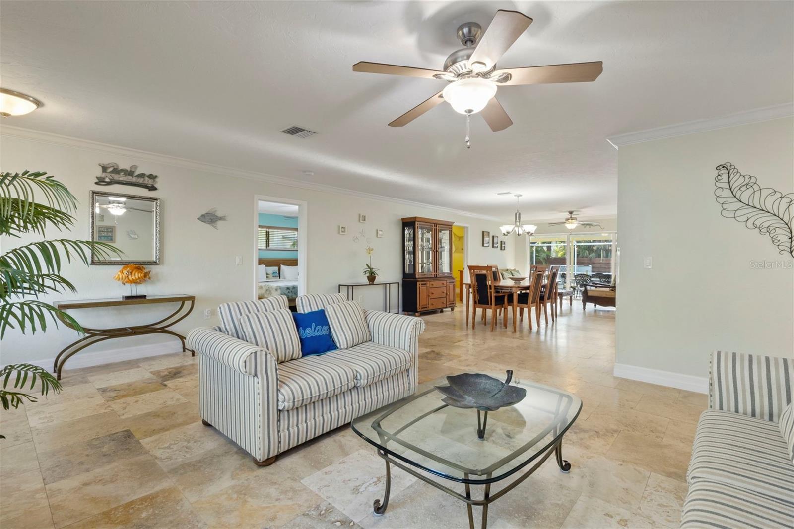 Image 11 of 64 For 6454 Beechwood Avenue