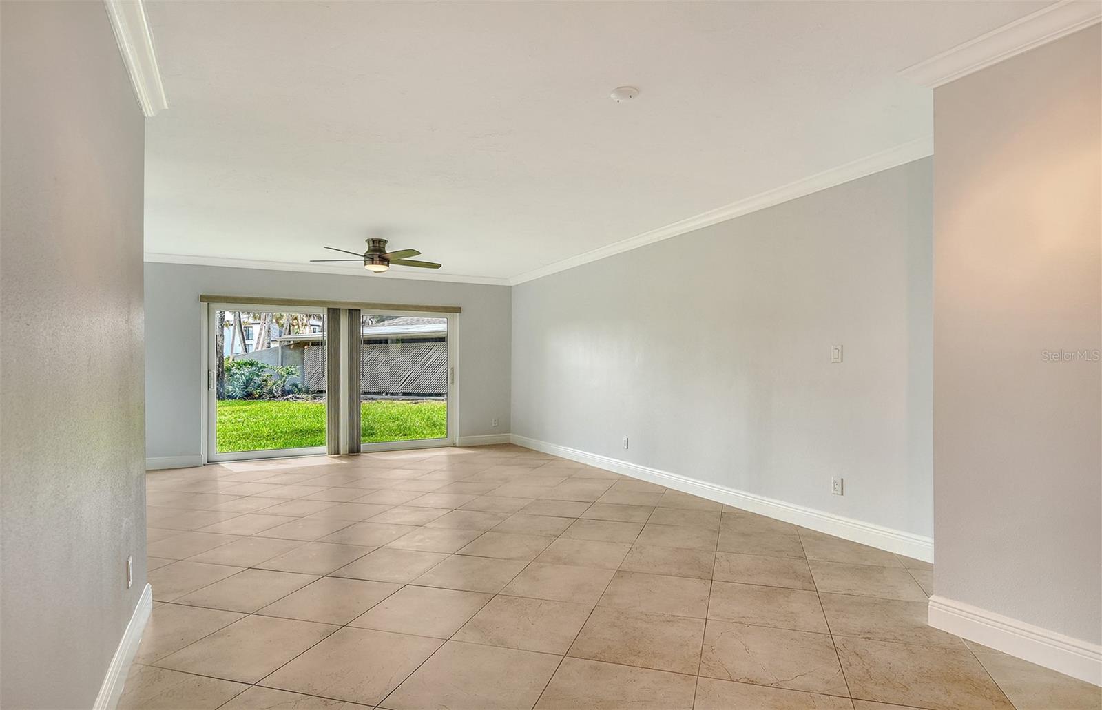 Image 11 of 48 For 5260 Gulf Of Mexico Drive 401