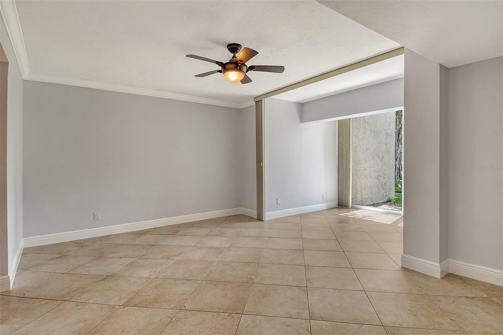 Image 18 of 48 For 5260 Gulf Of Mexico Drive 401