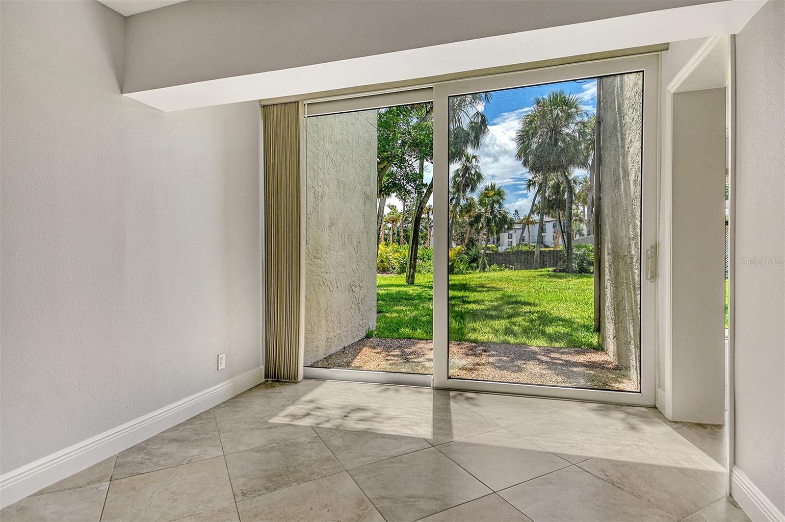Image 21 of 48 For 5260 Gulf Of Mexico Drive 401