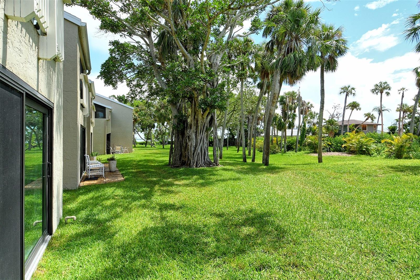 Image 32 of 48 For 5260 Gulf Of Mexico Drive 401