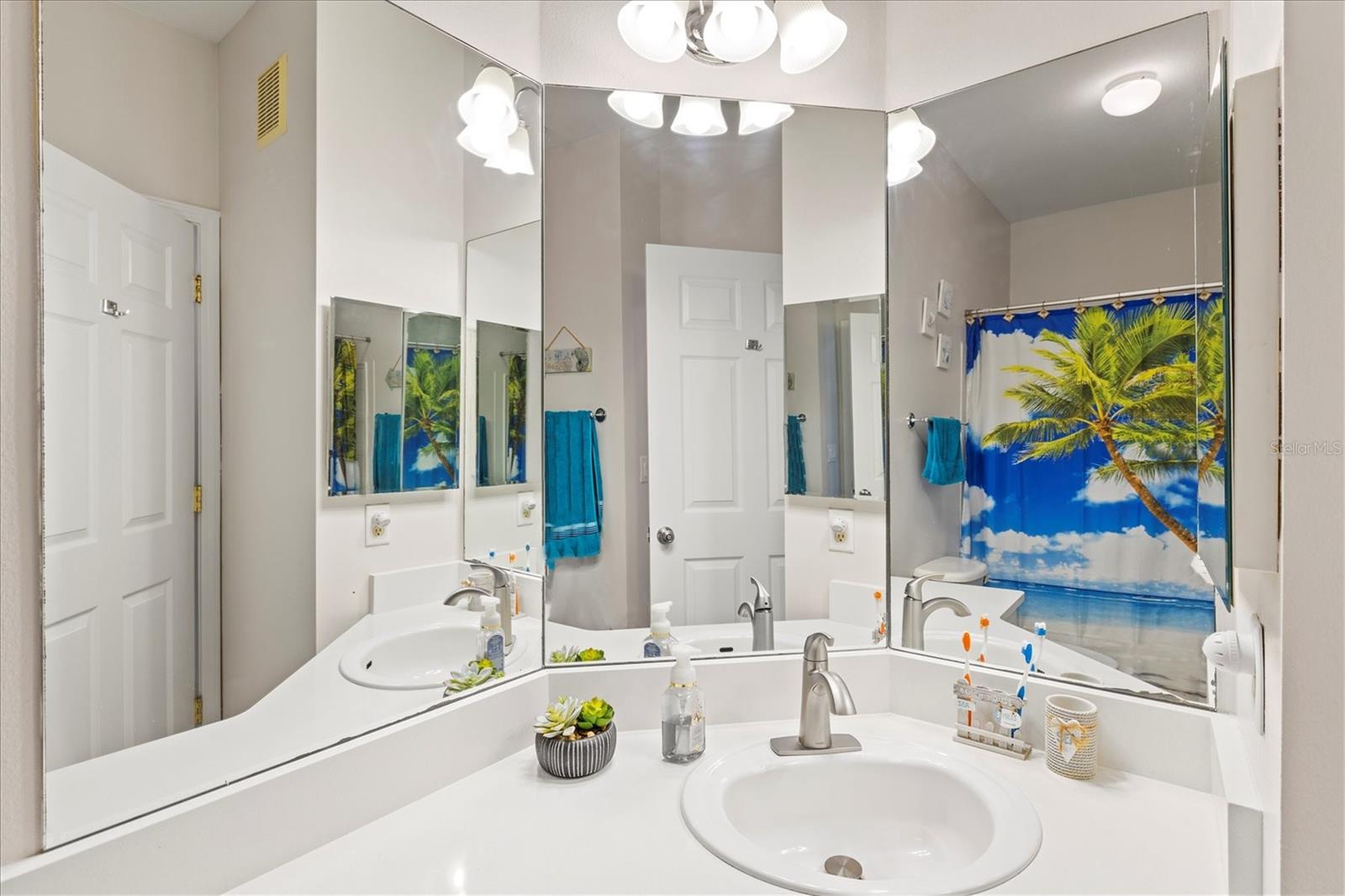 Image 28 of 55 For 4802 51st Street W 1001