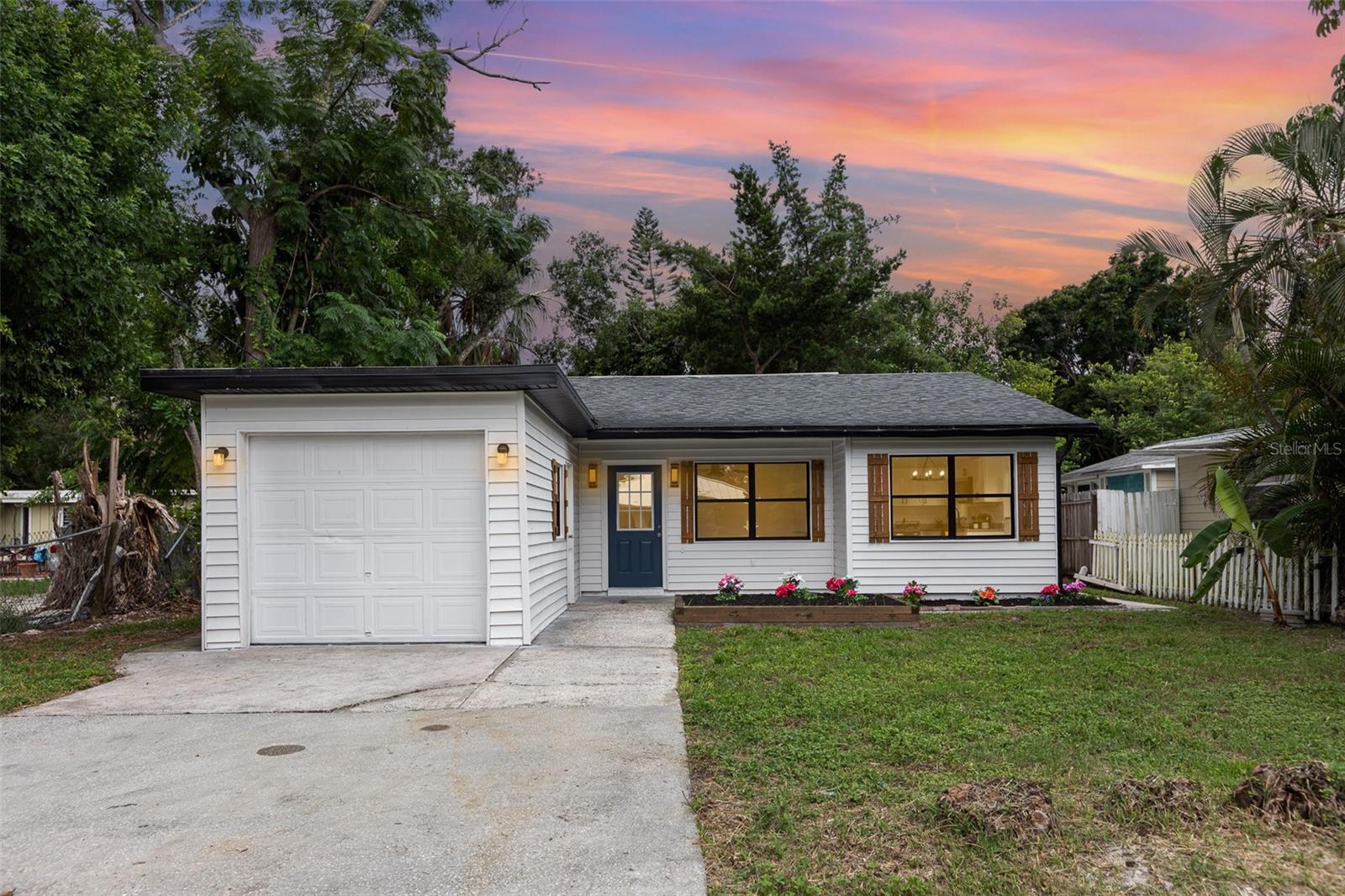 Details for 2916 Hawthorne Street, SARASOTA, FL 34239