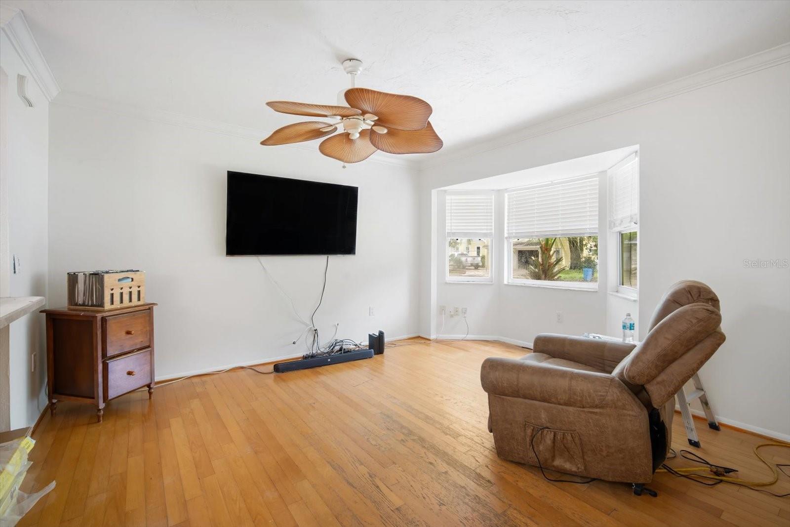 Image 15 of 30 For 115 29th Street Nw