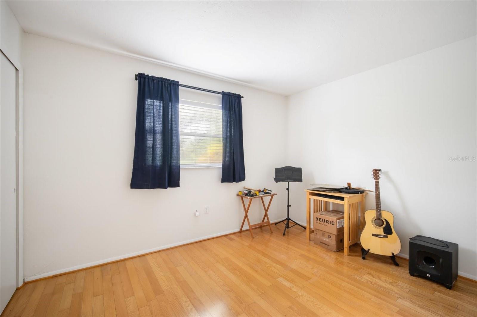 Image 21 of 30 For 115 29th Street Nw