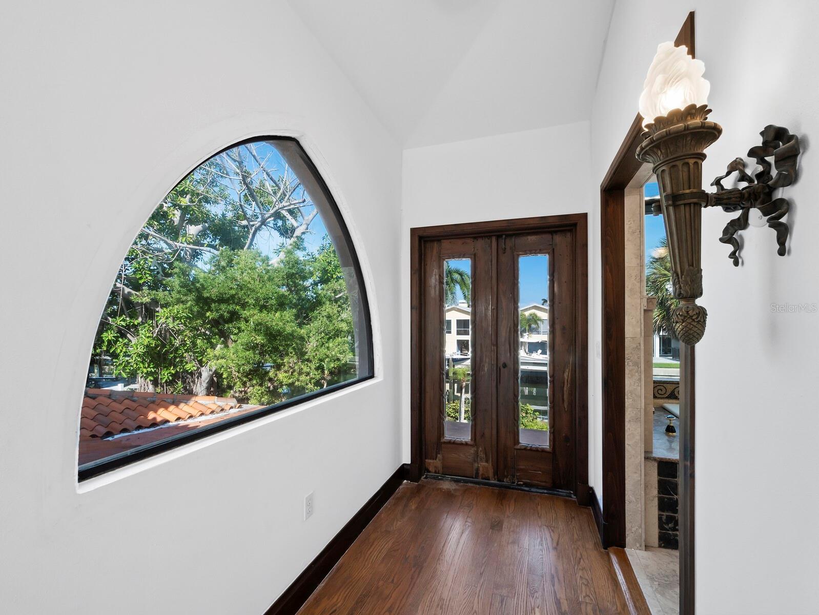Image 47 of 77 For 749 Penfield Street